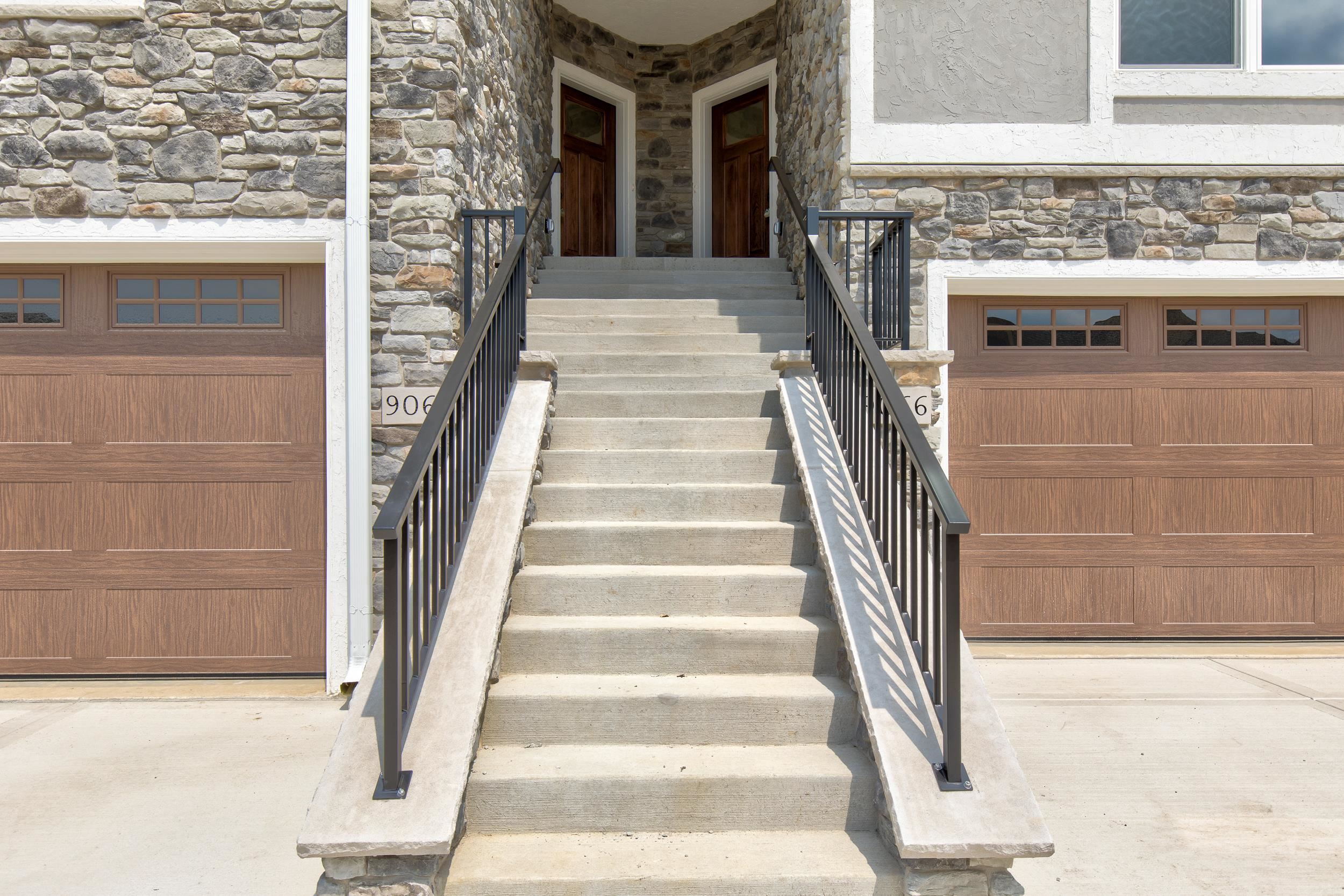 9066 Paddington Parkway