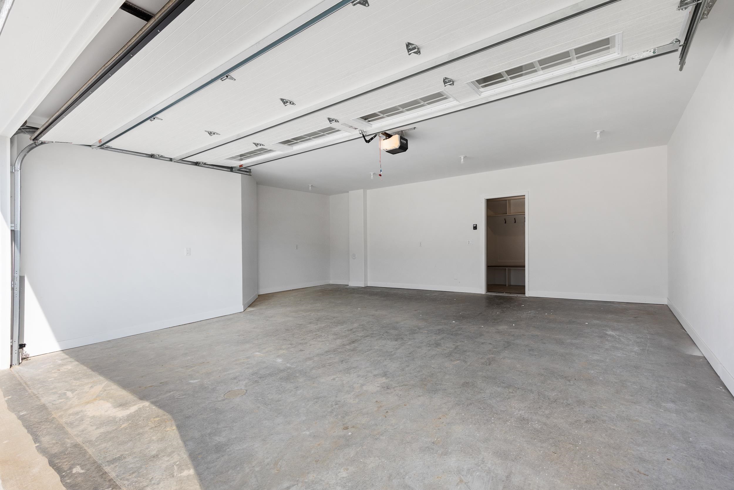 9066 Paddington Parkway
