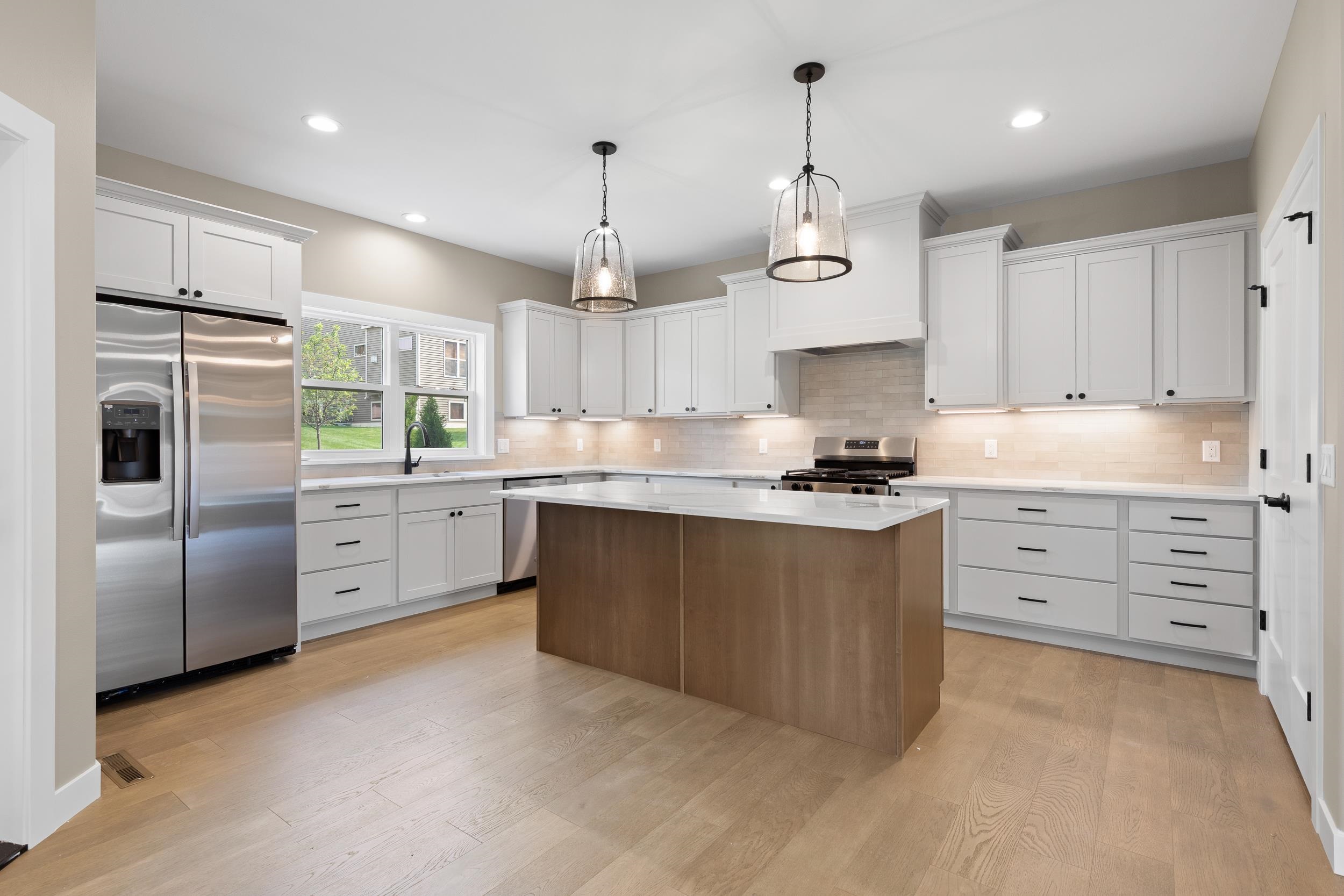 9076 Paddington Parkway