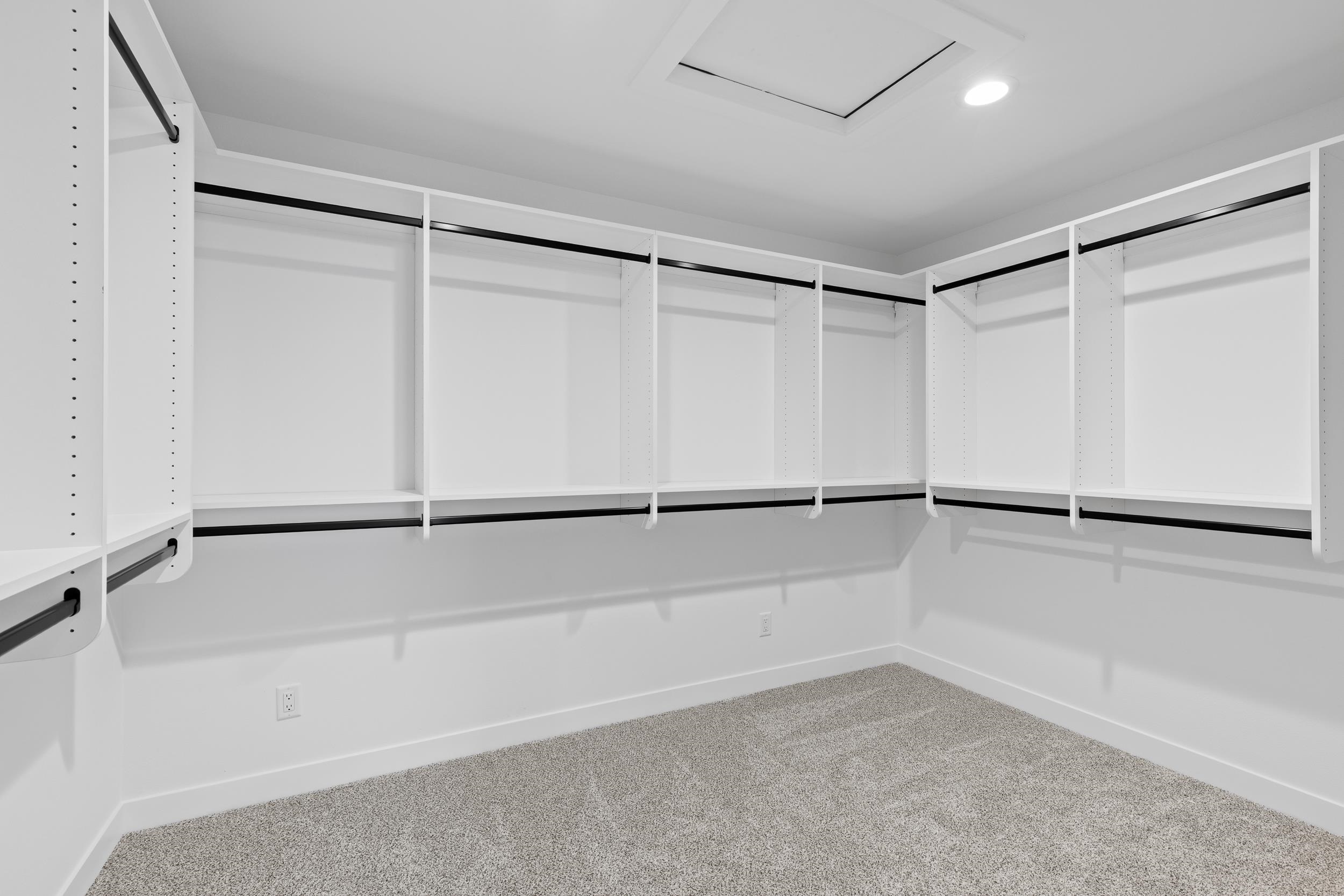 9076 Paddington Parkway