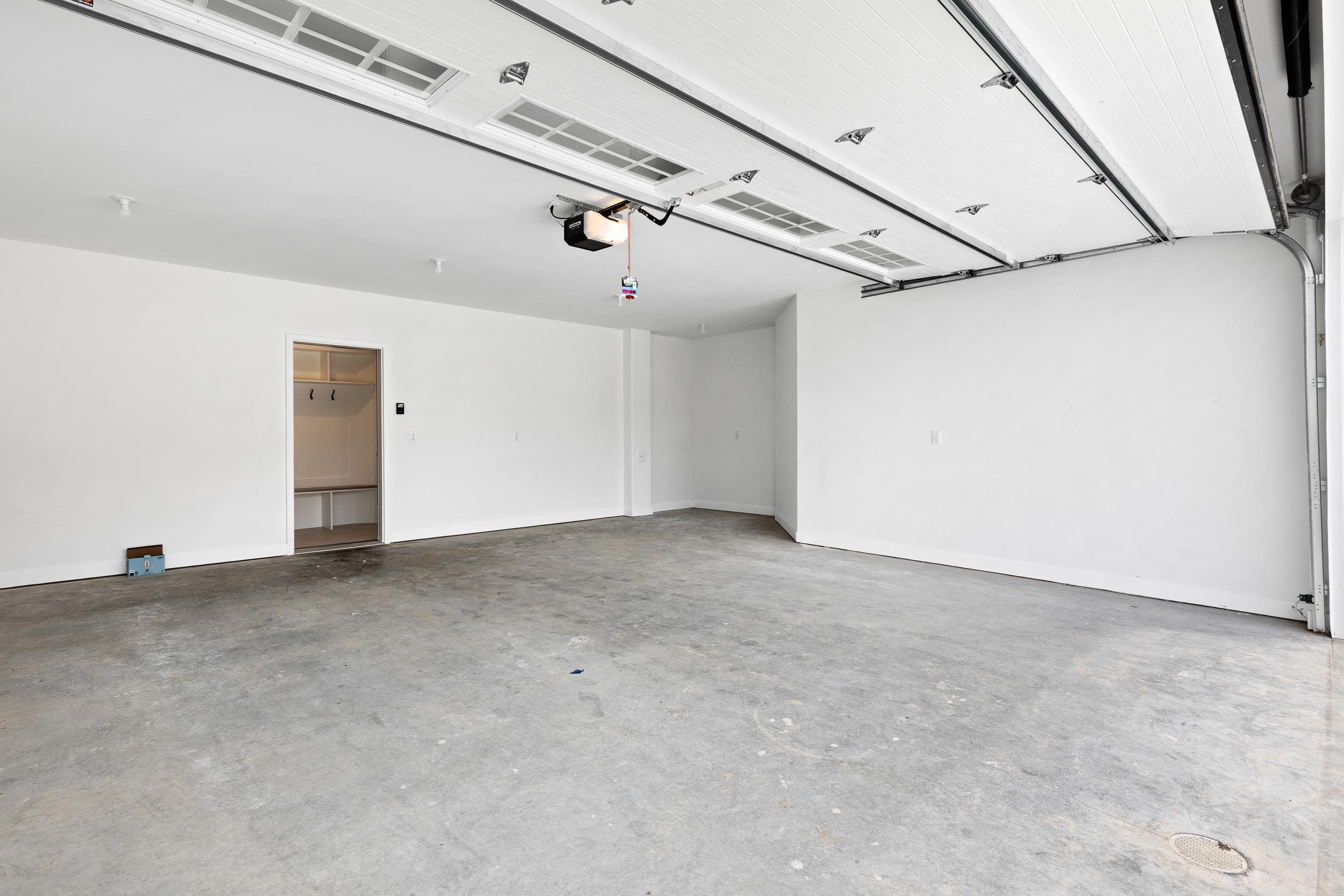 9076 Paddington Parkway