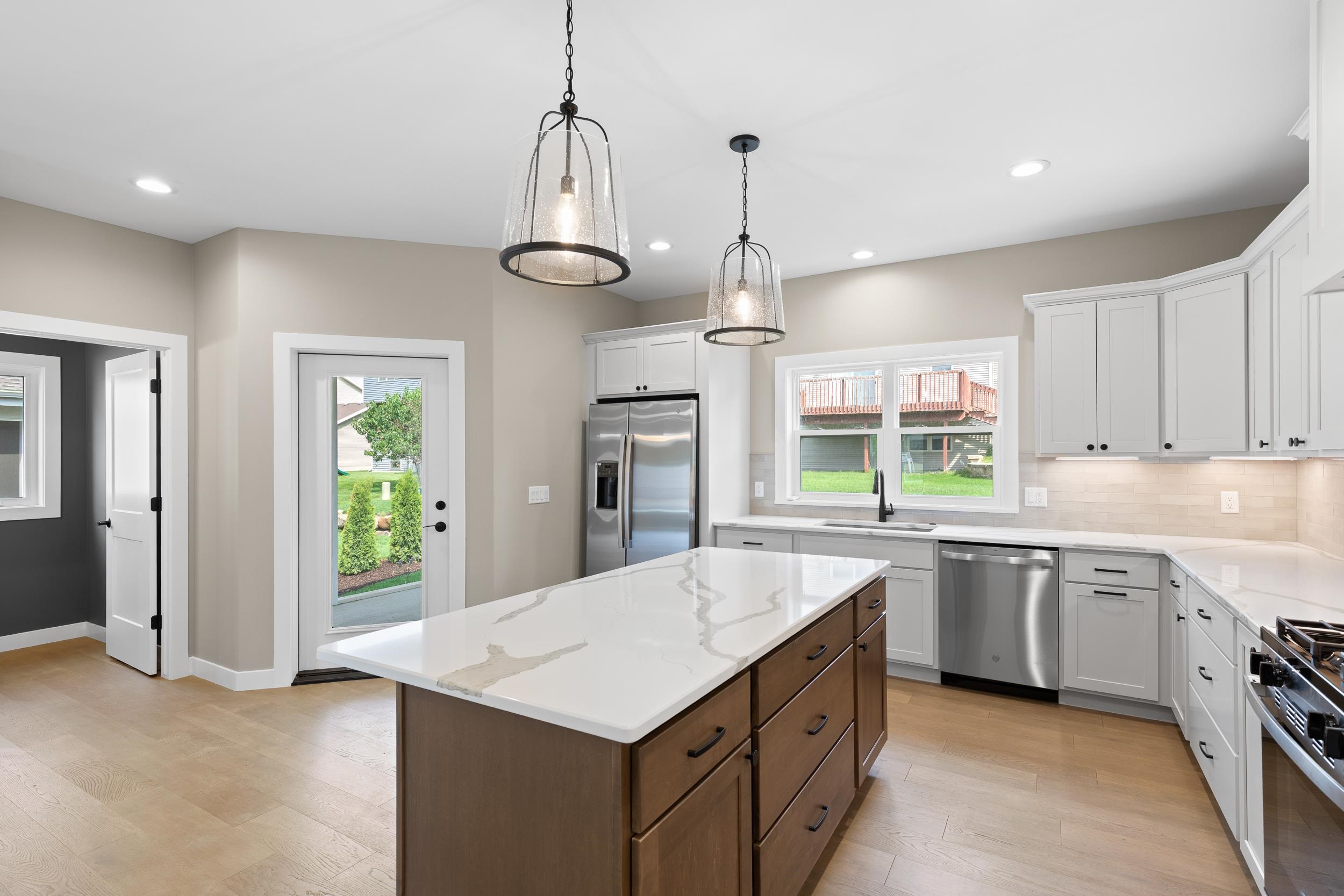 9076 Paddington Parkway