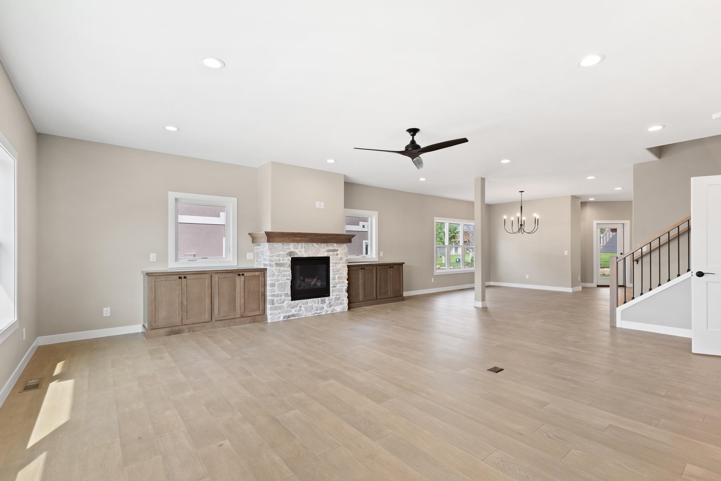 9076 Paddington Parkway
