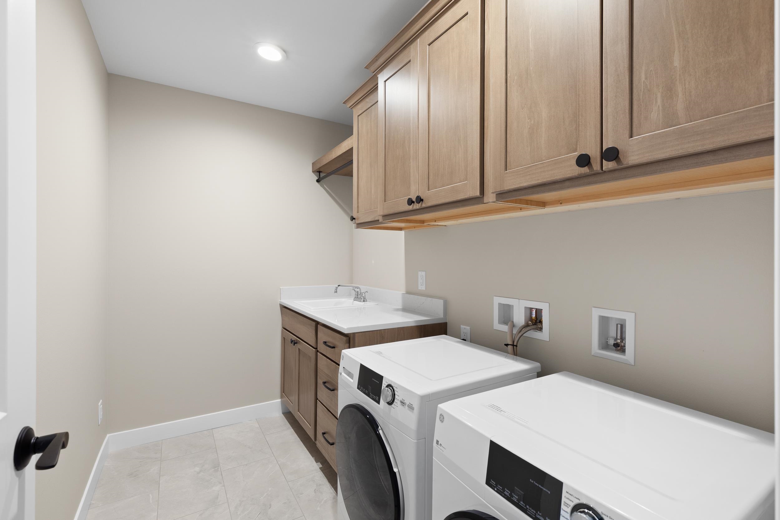 9076 Paddington Parkway