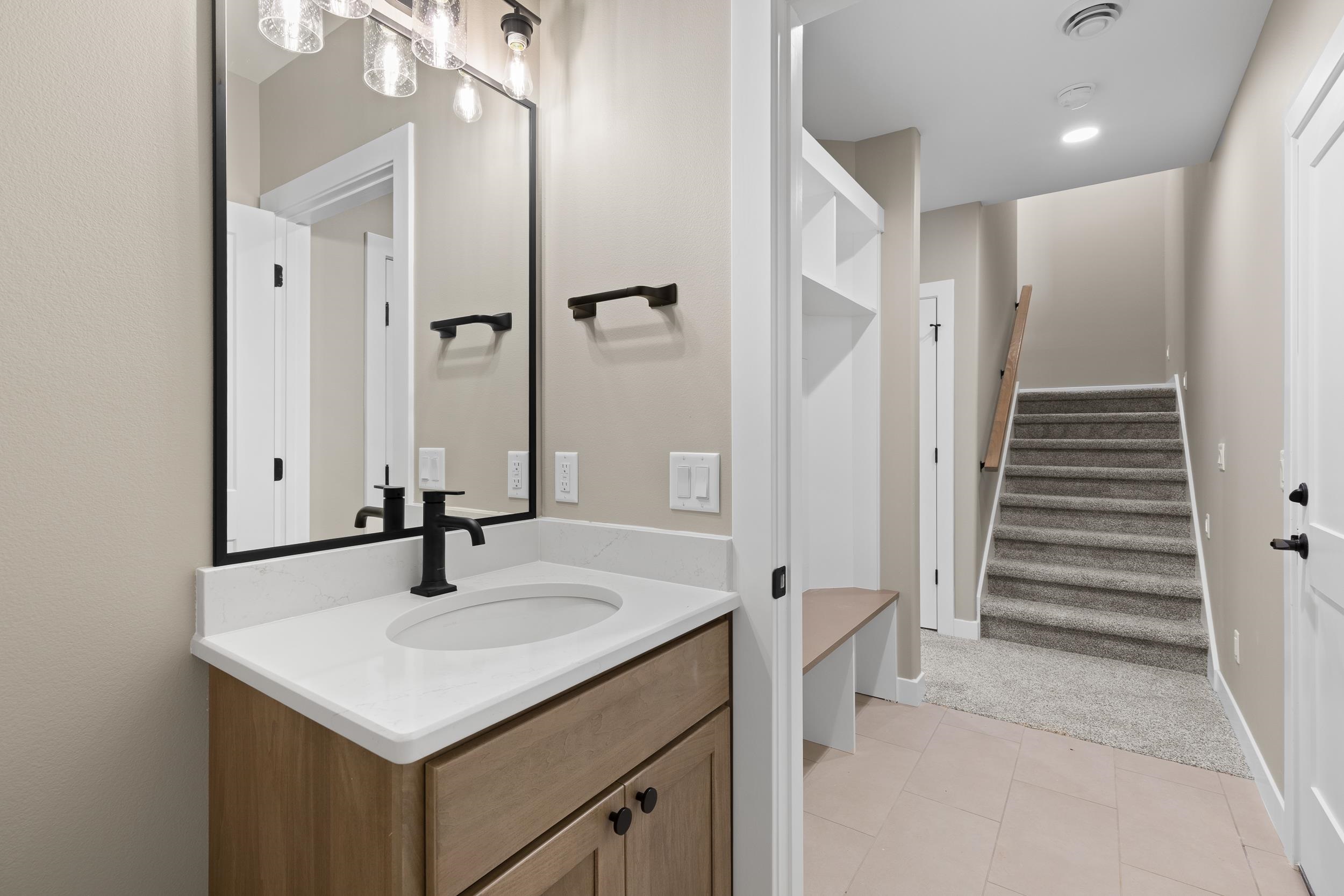 9076 Paddington Parkway