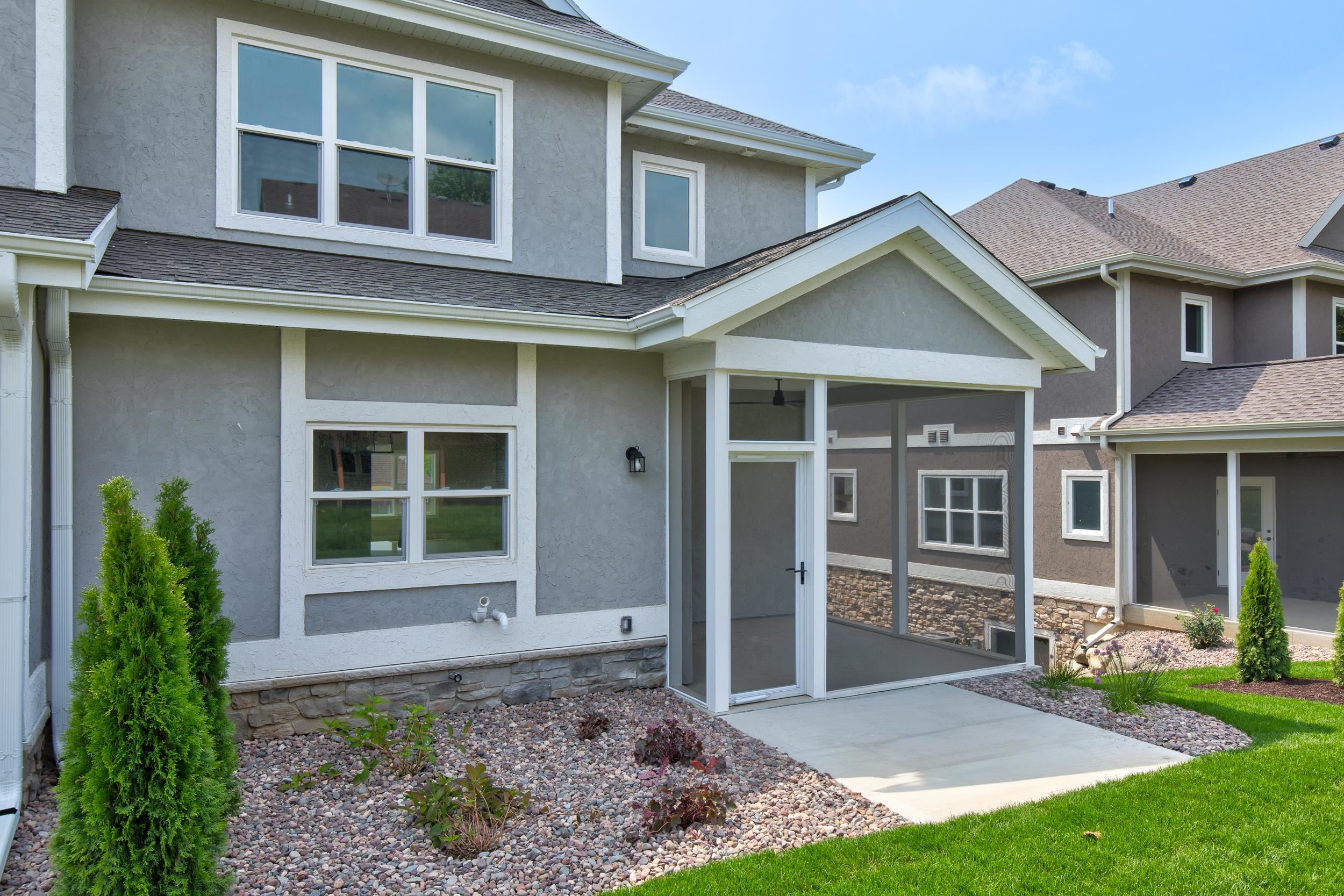 9068 Paddington Parkway