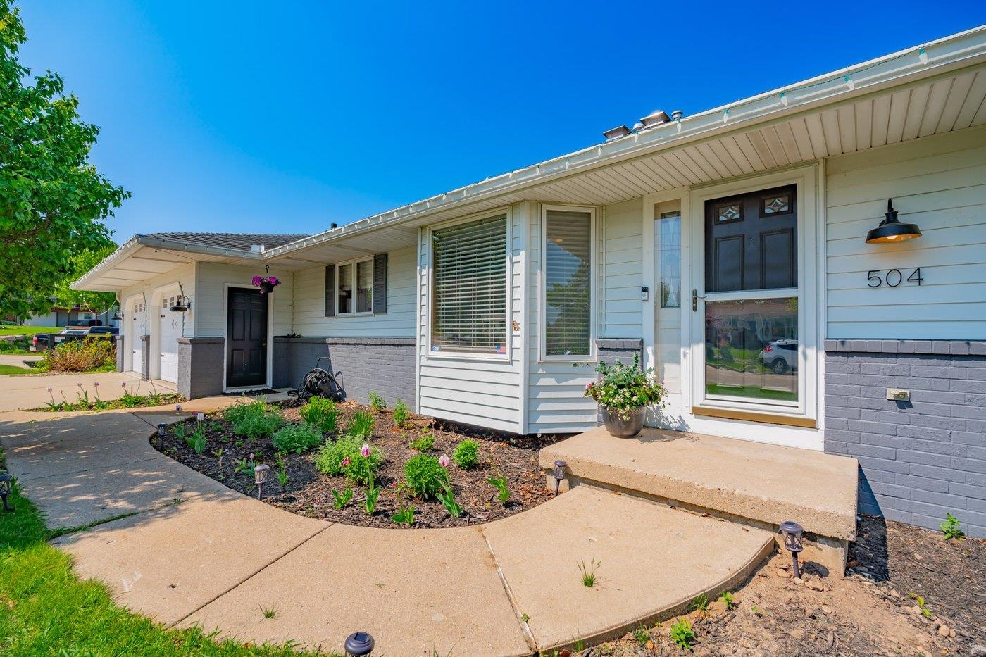 504 Lake Street