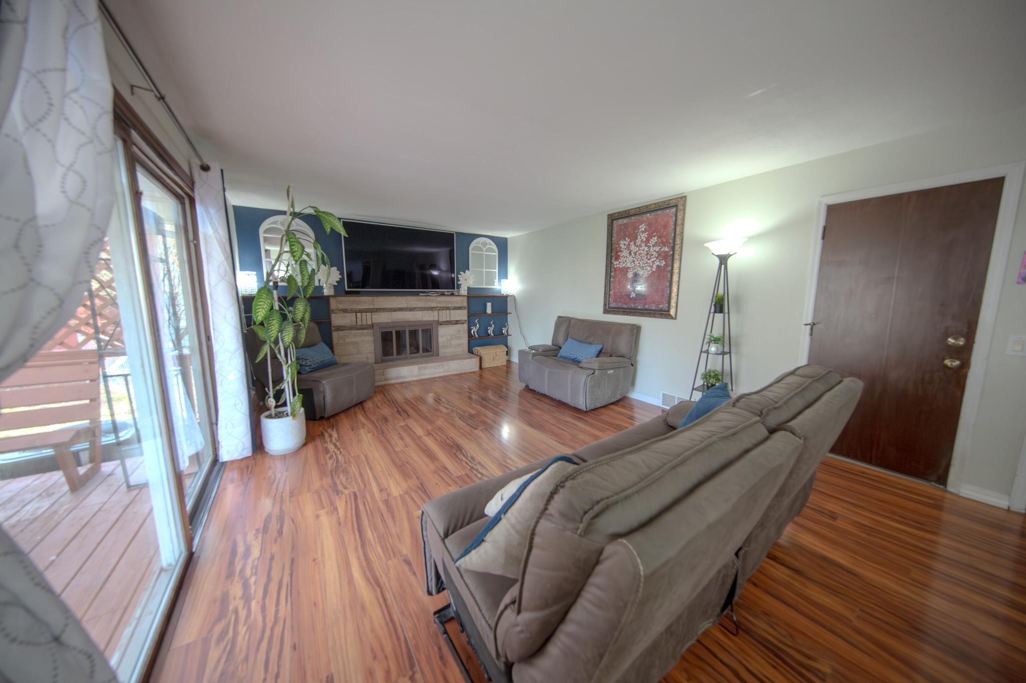 2607 King James Way
