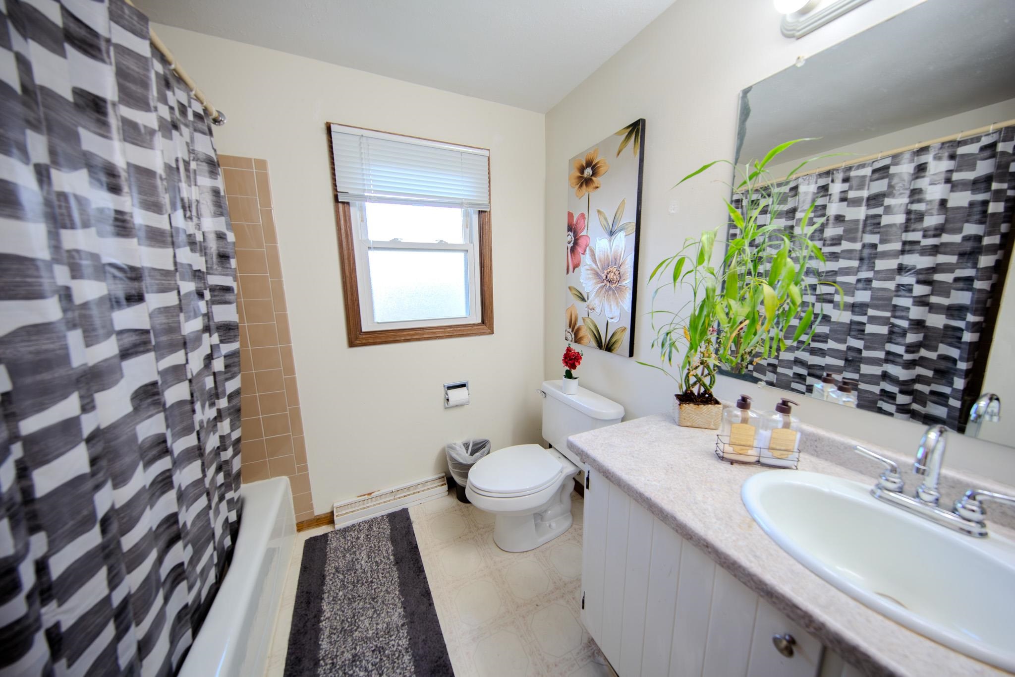 2607 King James Way