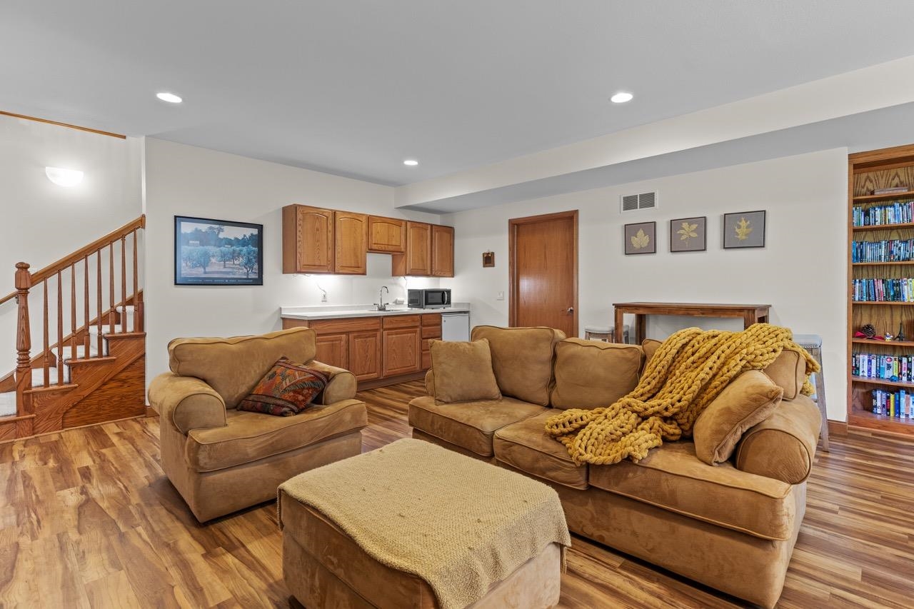 23 Foxglove Circle