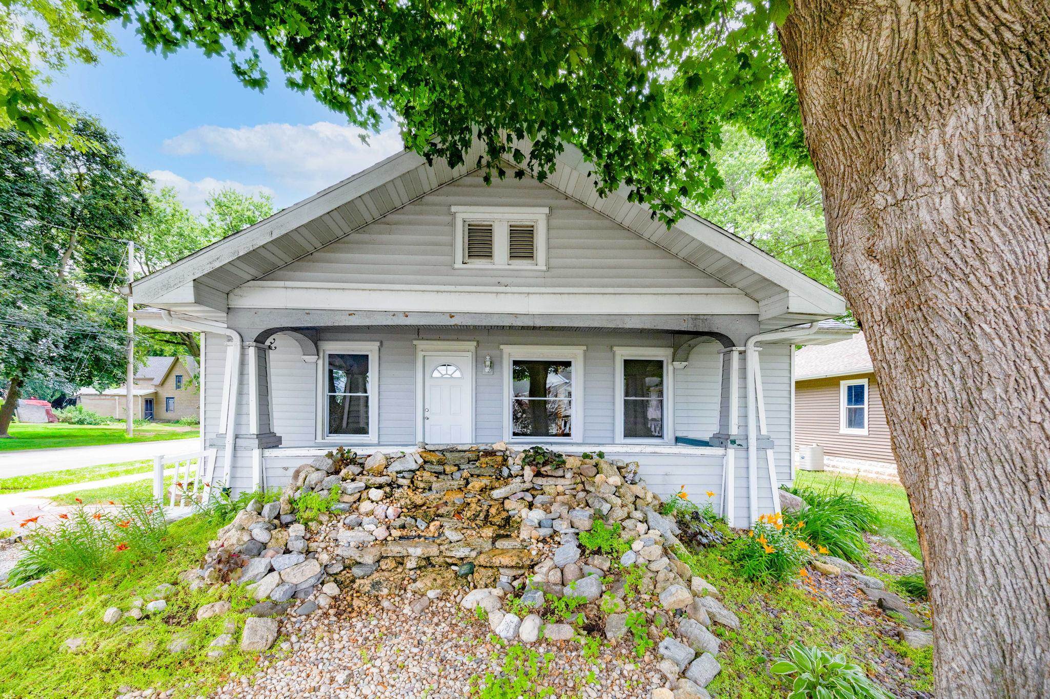 133 S Clear Lake Avenue