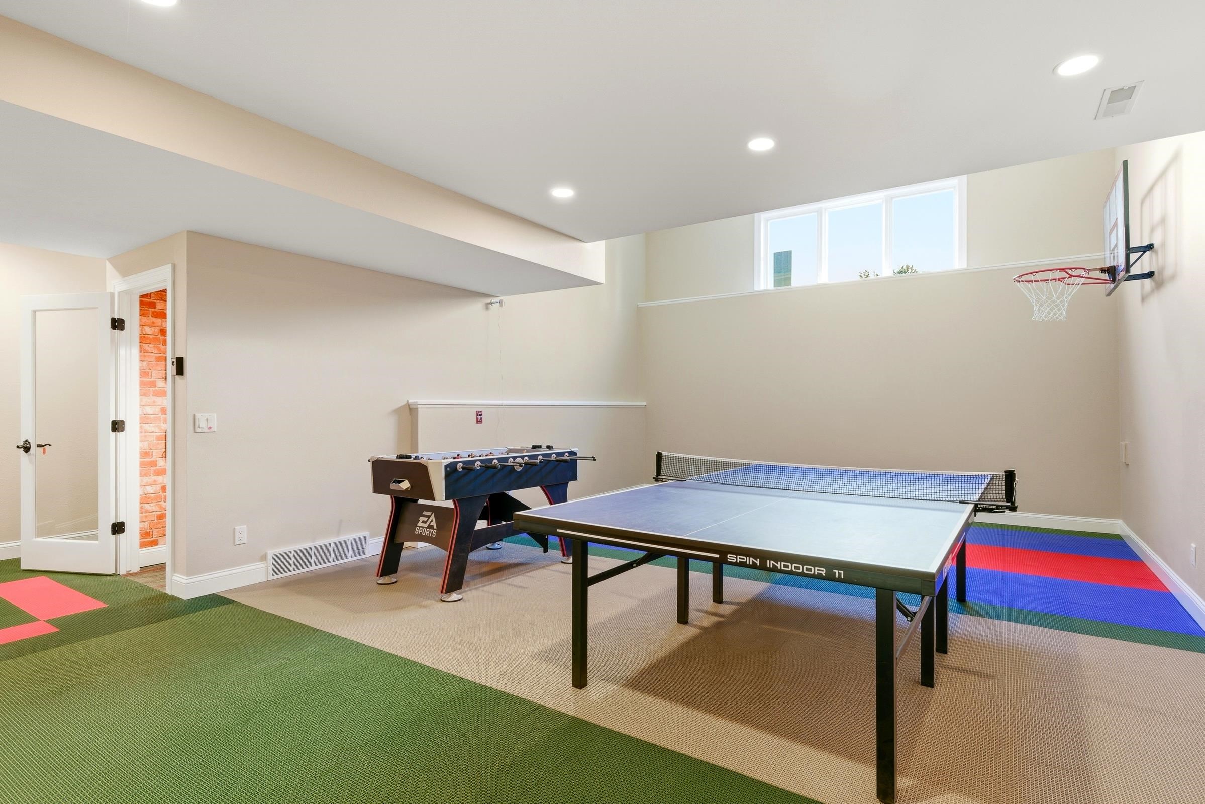 901 Winding Way