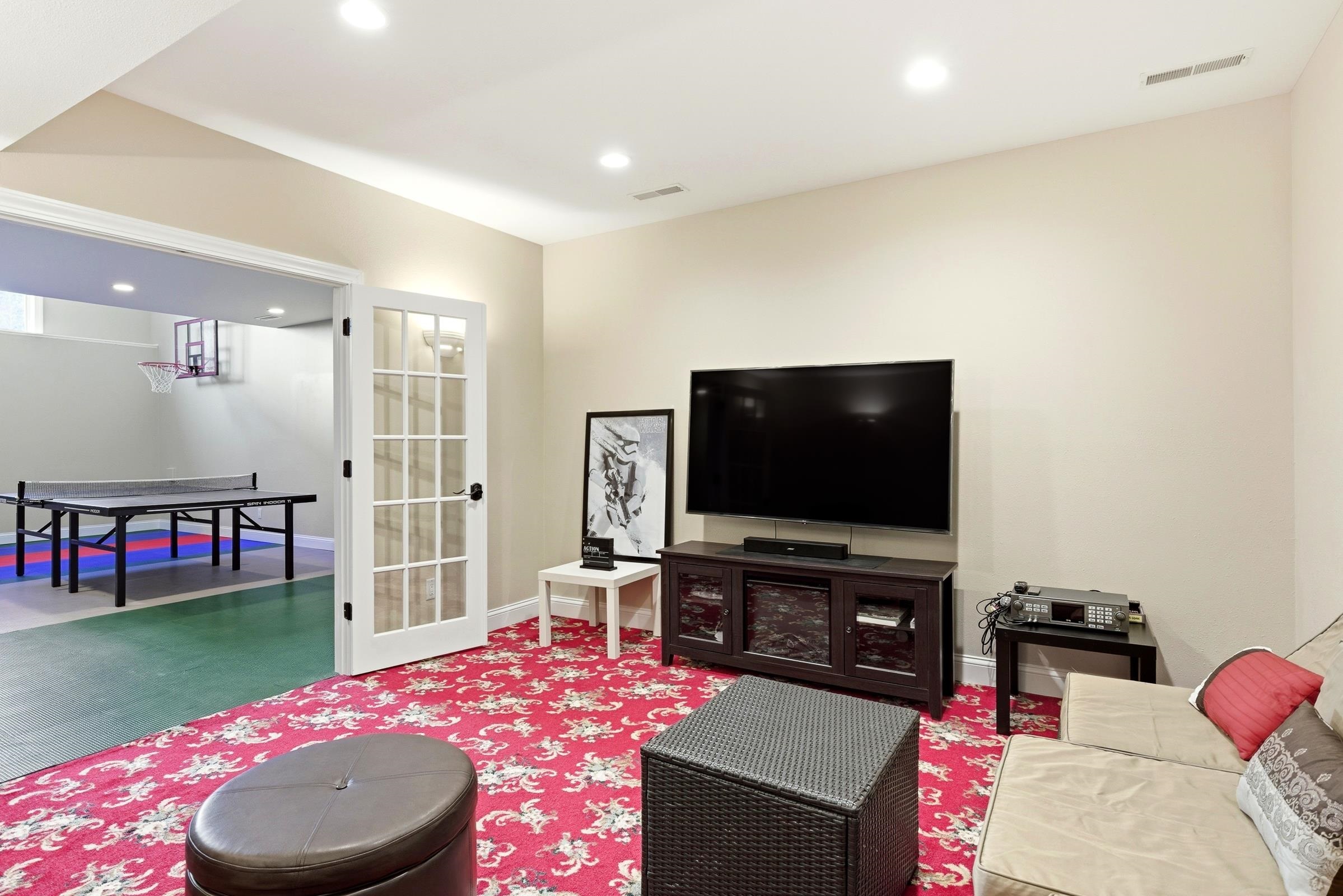 901 Winding Way