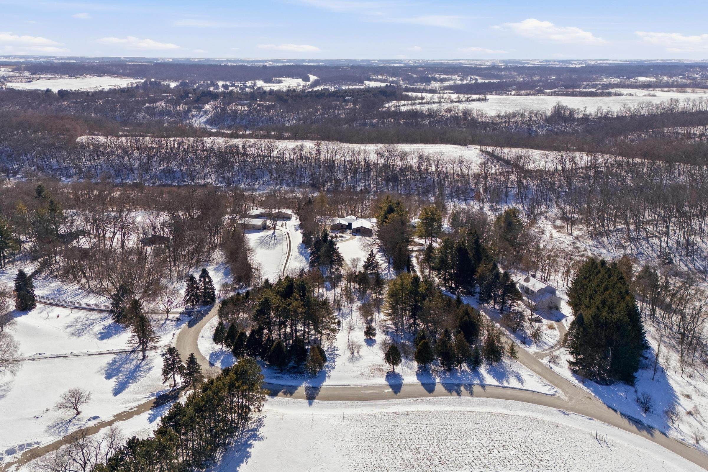 2460 Spring Rose Circle