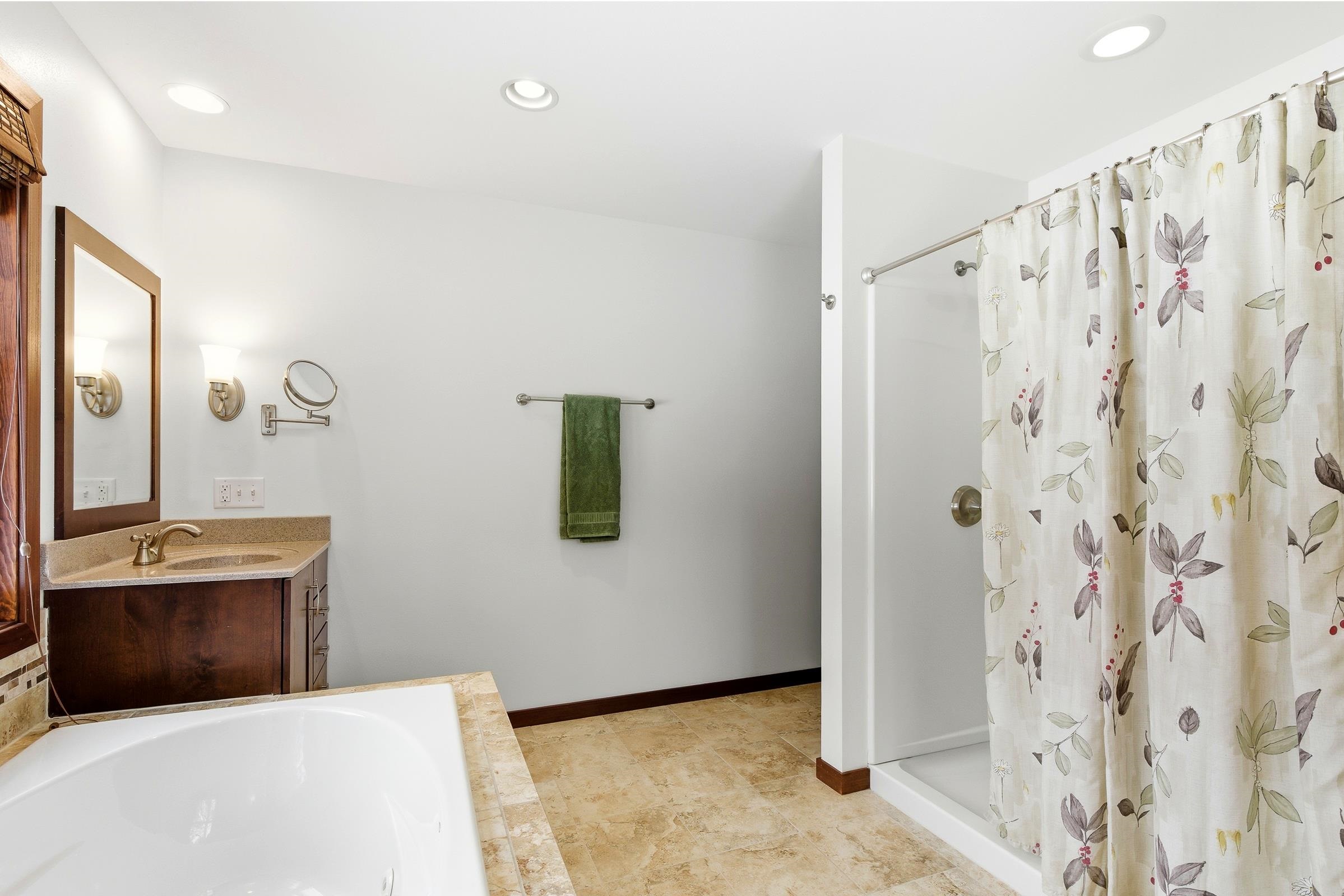 2460 Spring Rose Circle