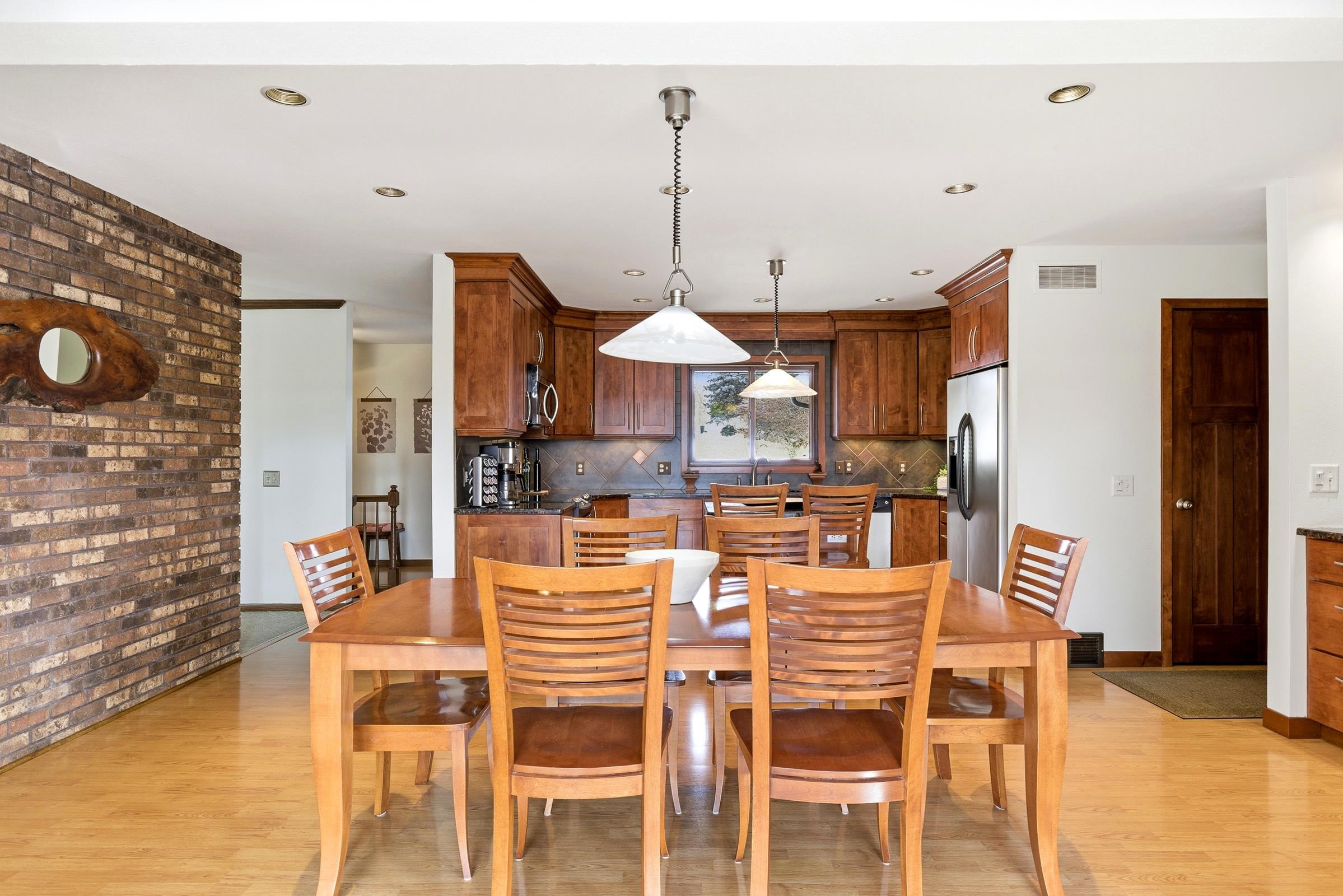 2460 Spring Rose Circle