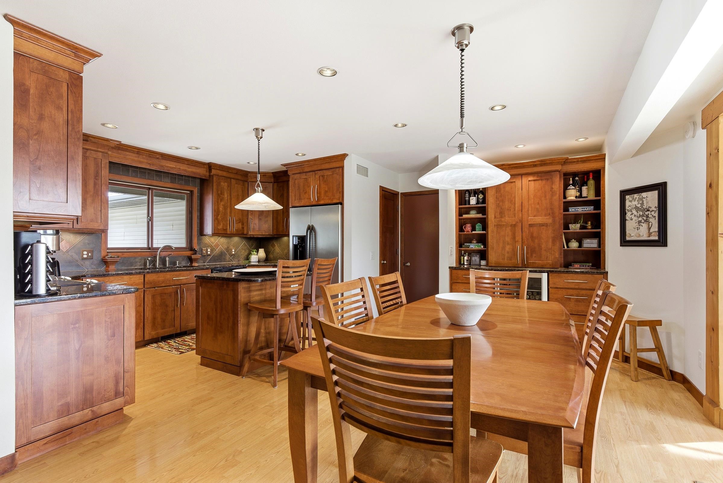 2460 Spring Rose Circle