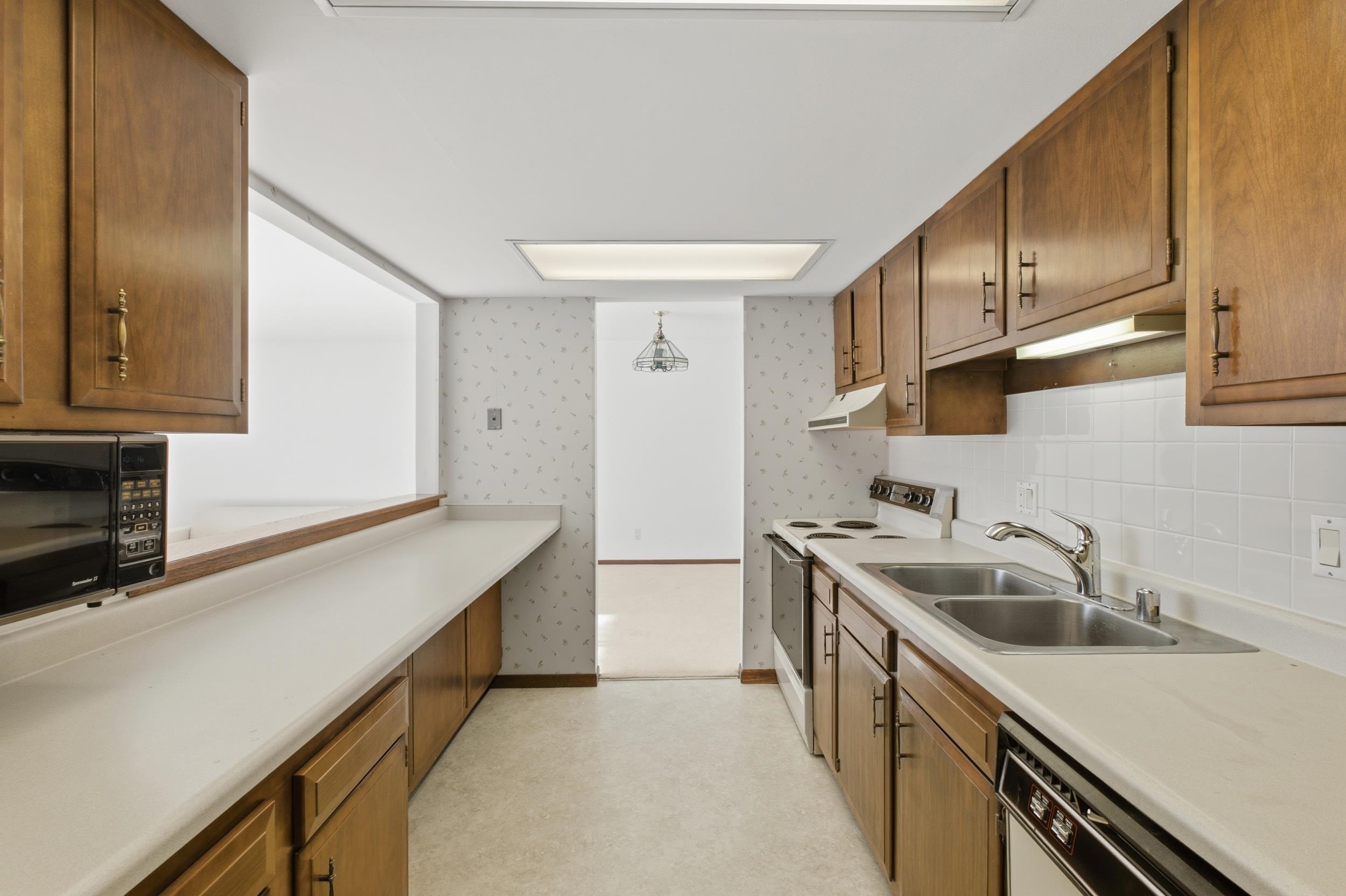 325 S Yellowstone Drive 228