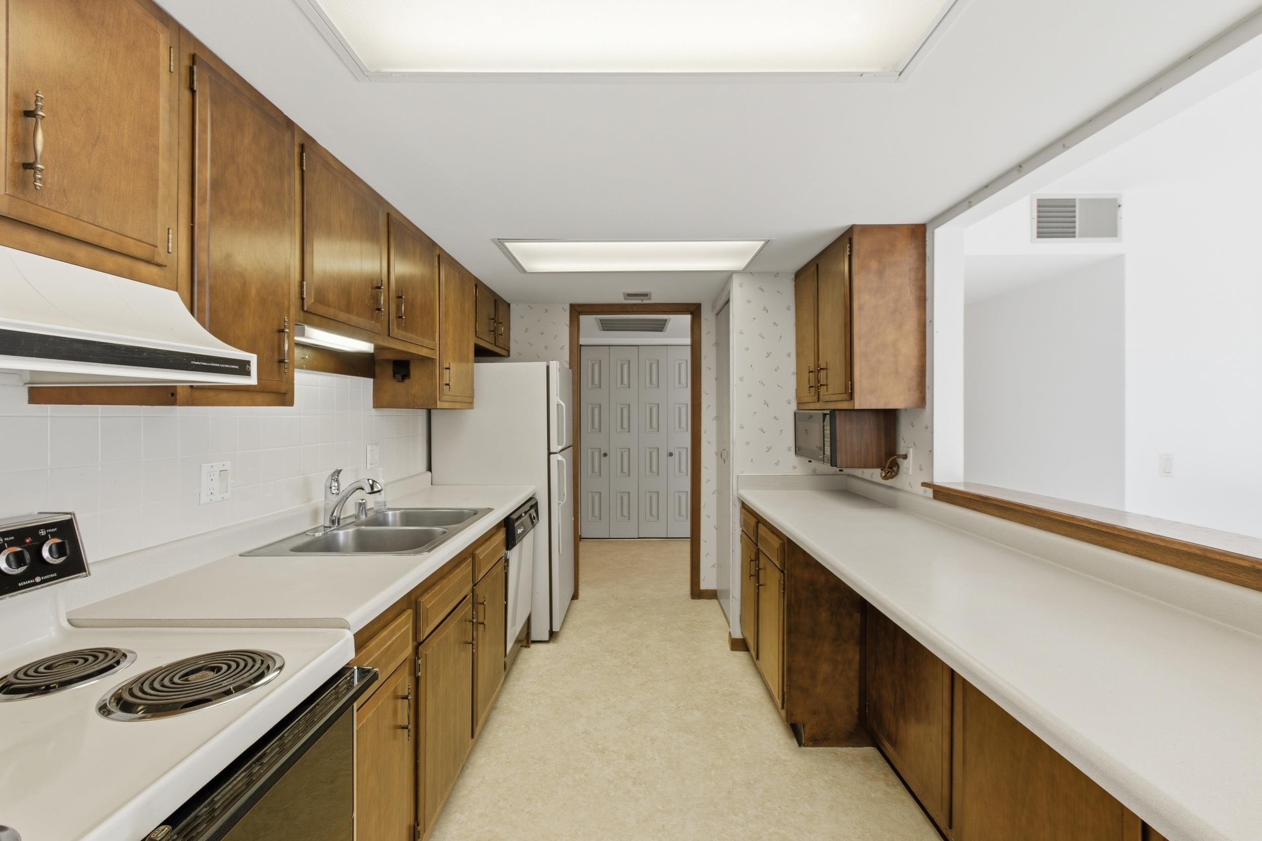 325 S Yellowstone Drive 228