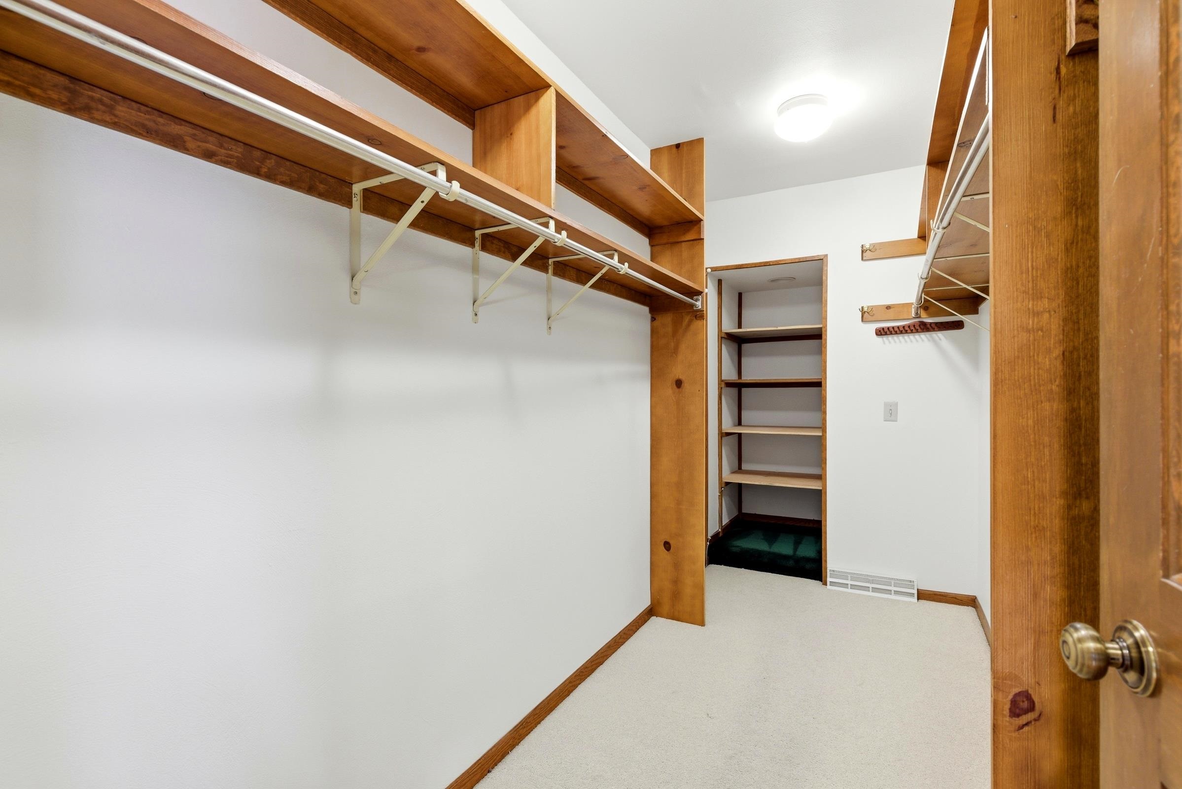 201 S Kenosha Drive