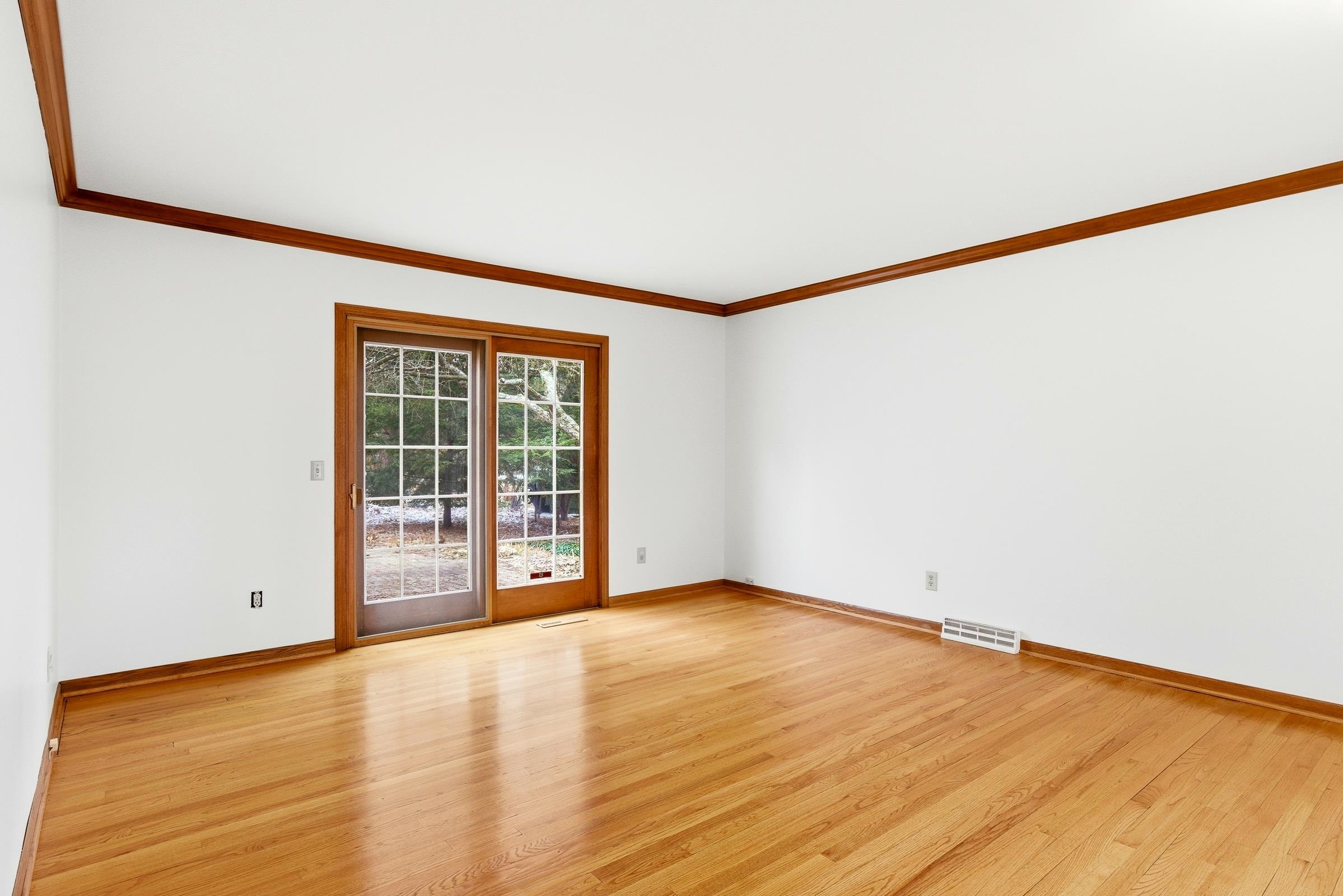 201 S Kenosha Drive