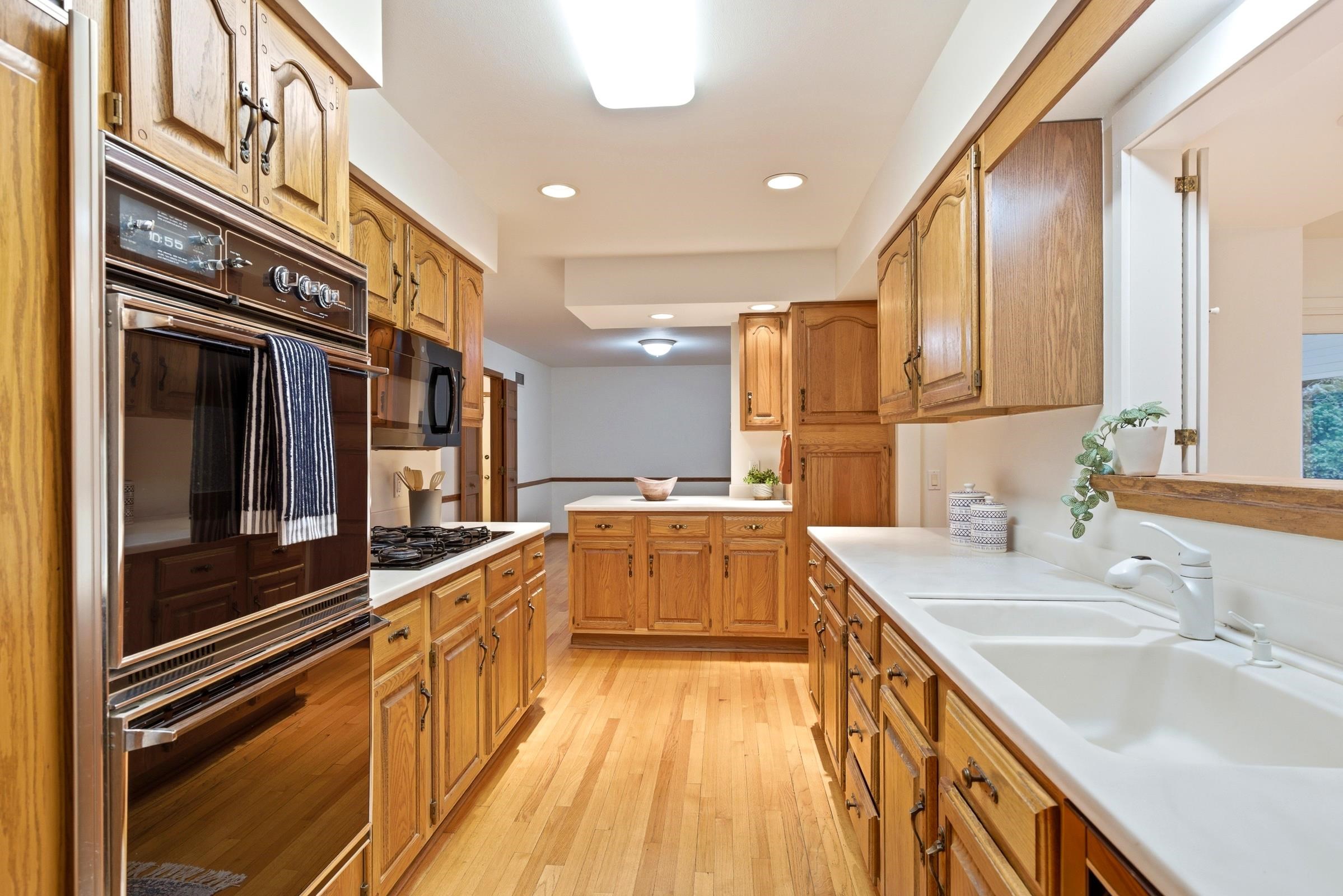 201 S Kenosha Drive
