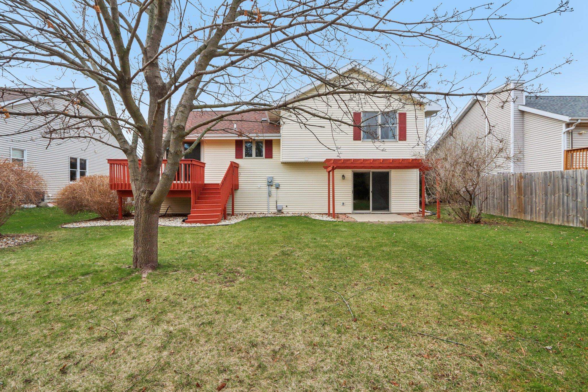 5495 Quarry Hill Drive