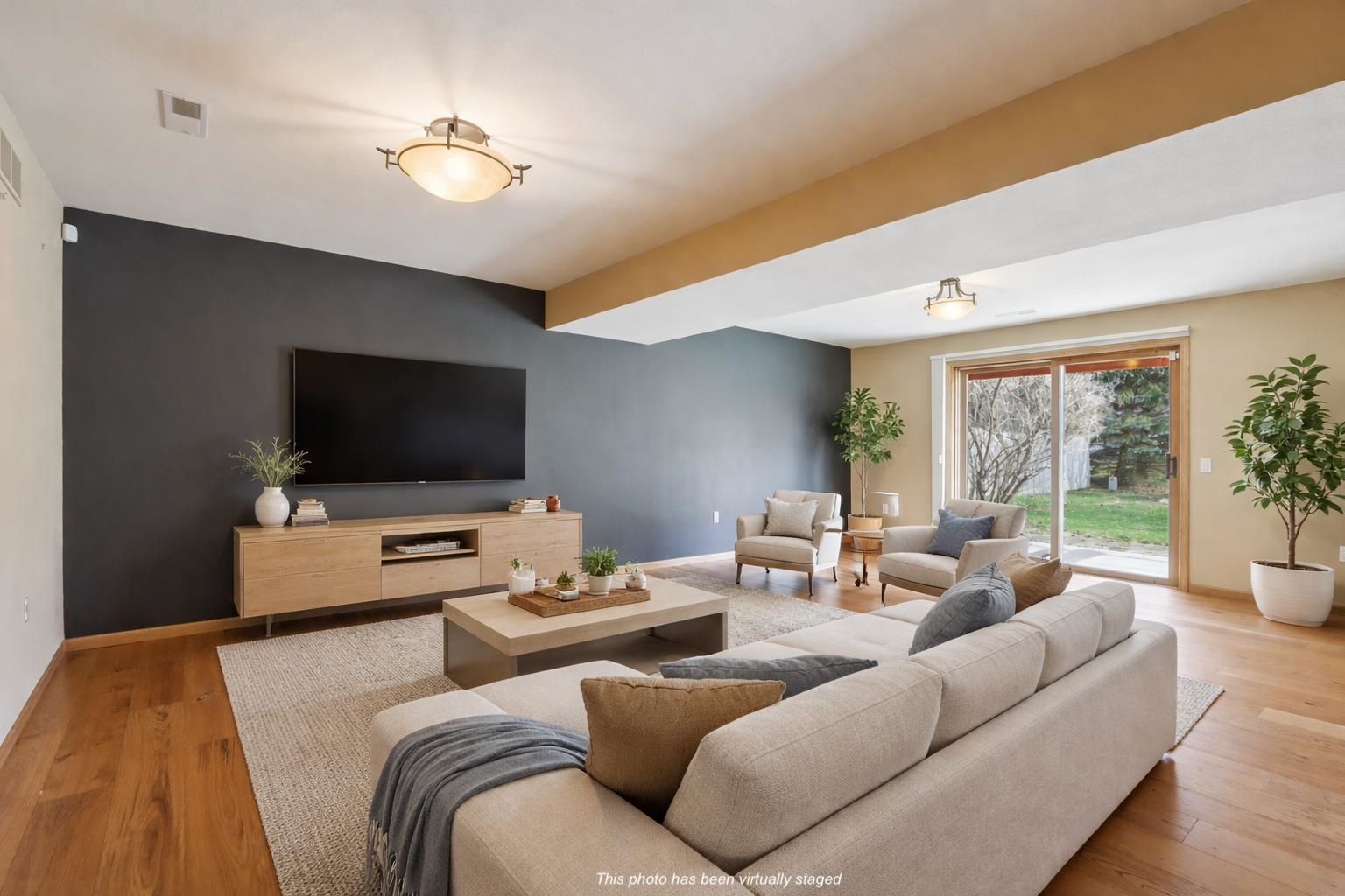 5495 Quarry Hill Drive