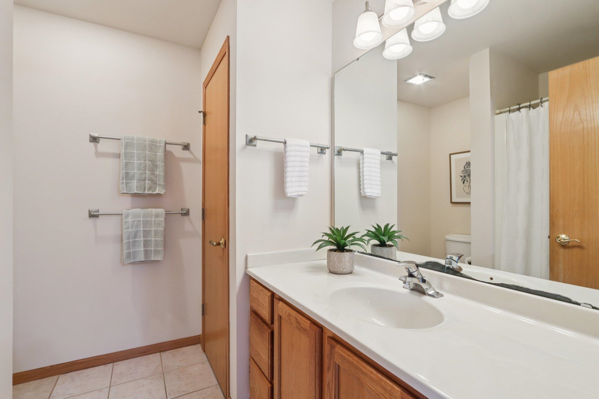 5495 Quarry Hill Drive