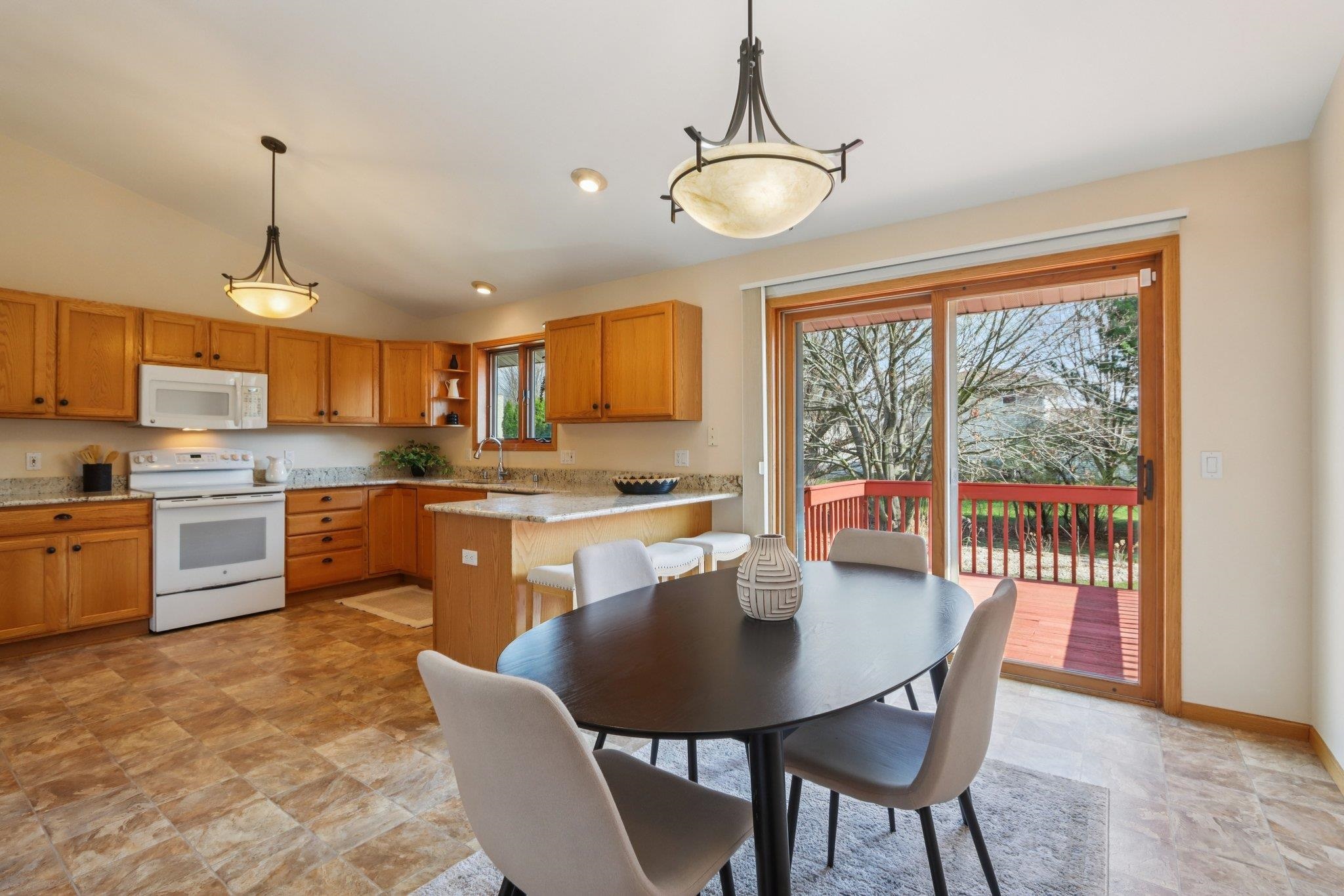 5495 Quarry Hill Drive