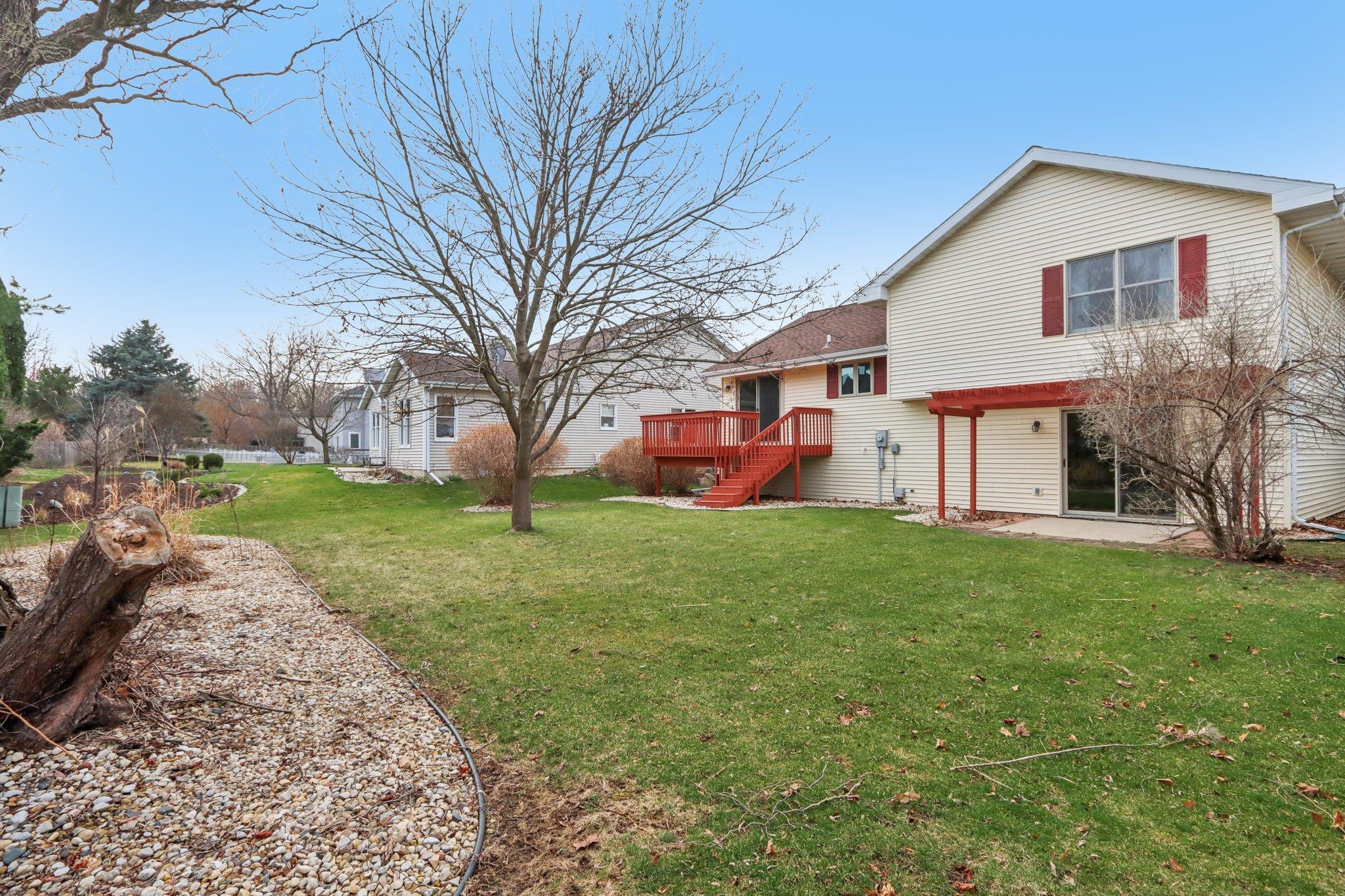 5495 Quarry Hill Drive