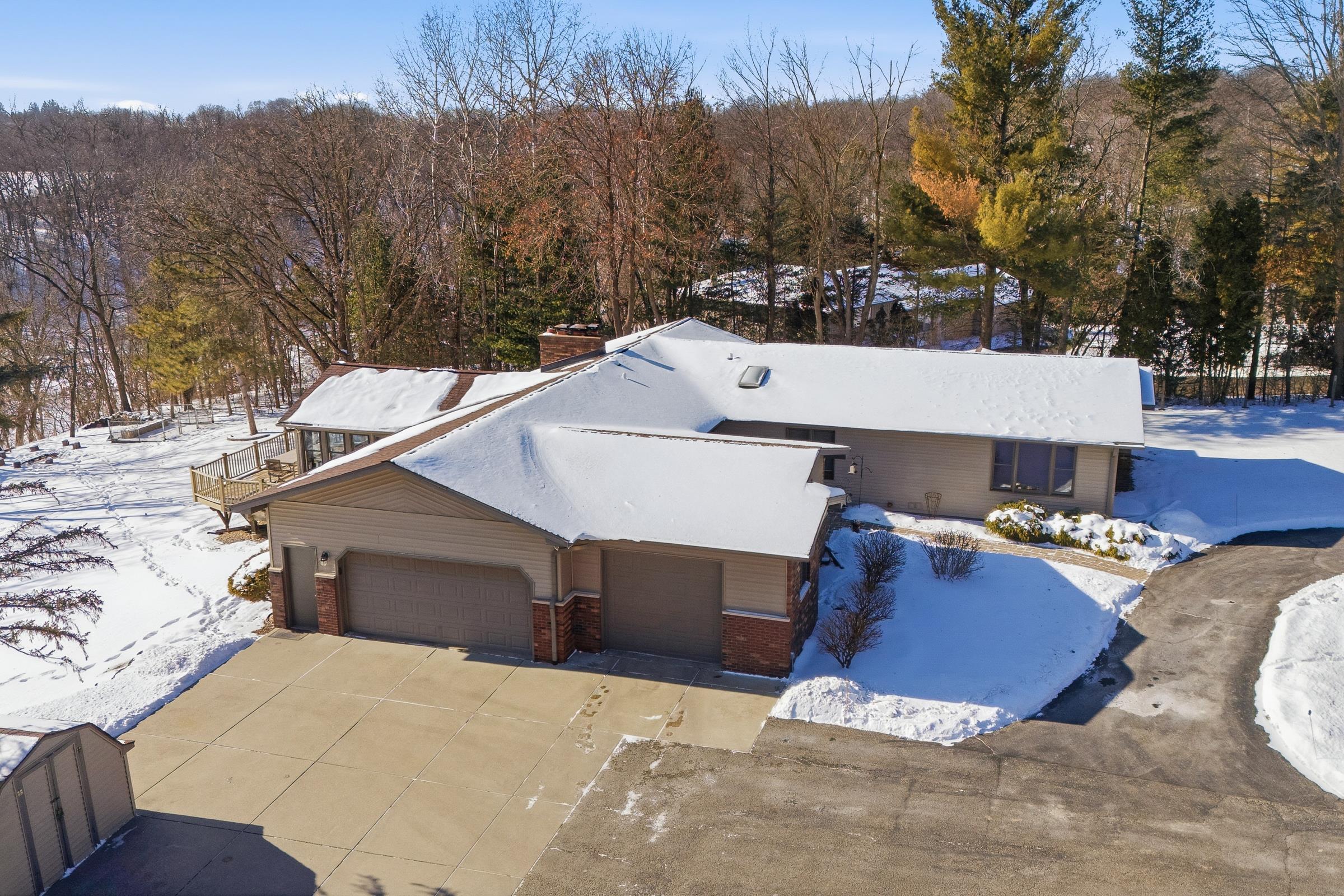 2460 Spring Rose Circle