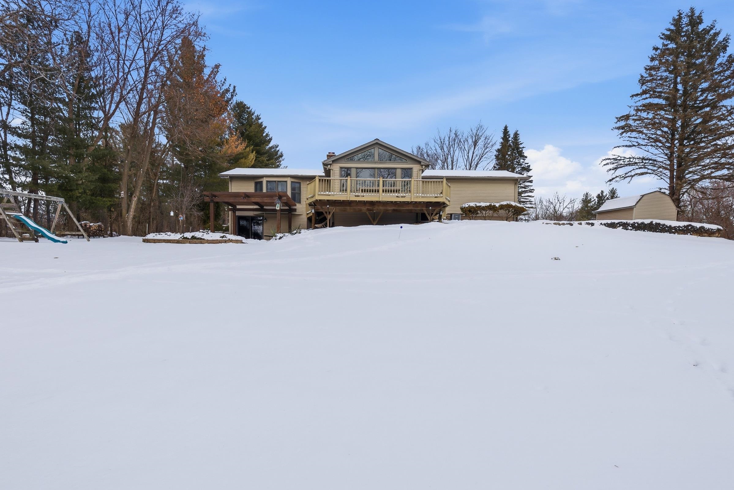 2460 Spring Rose Circle