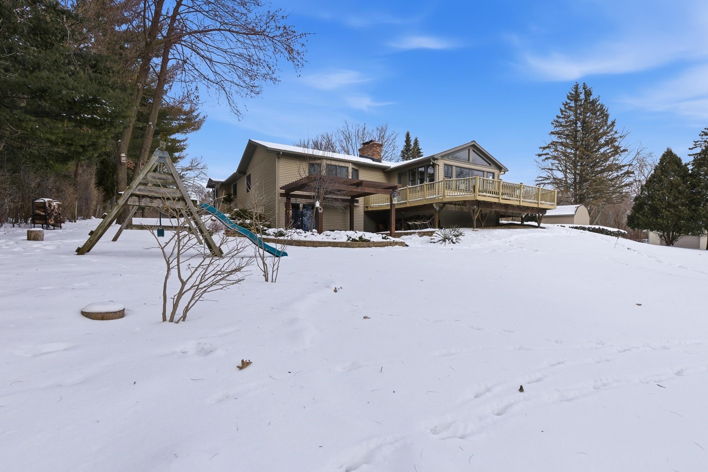 2460 Spring Rose Circle