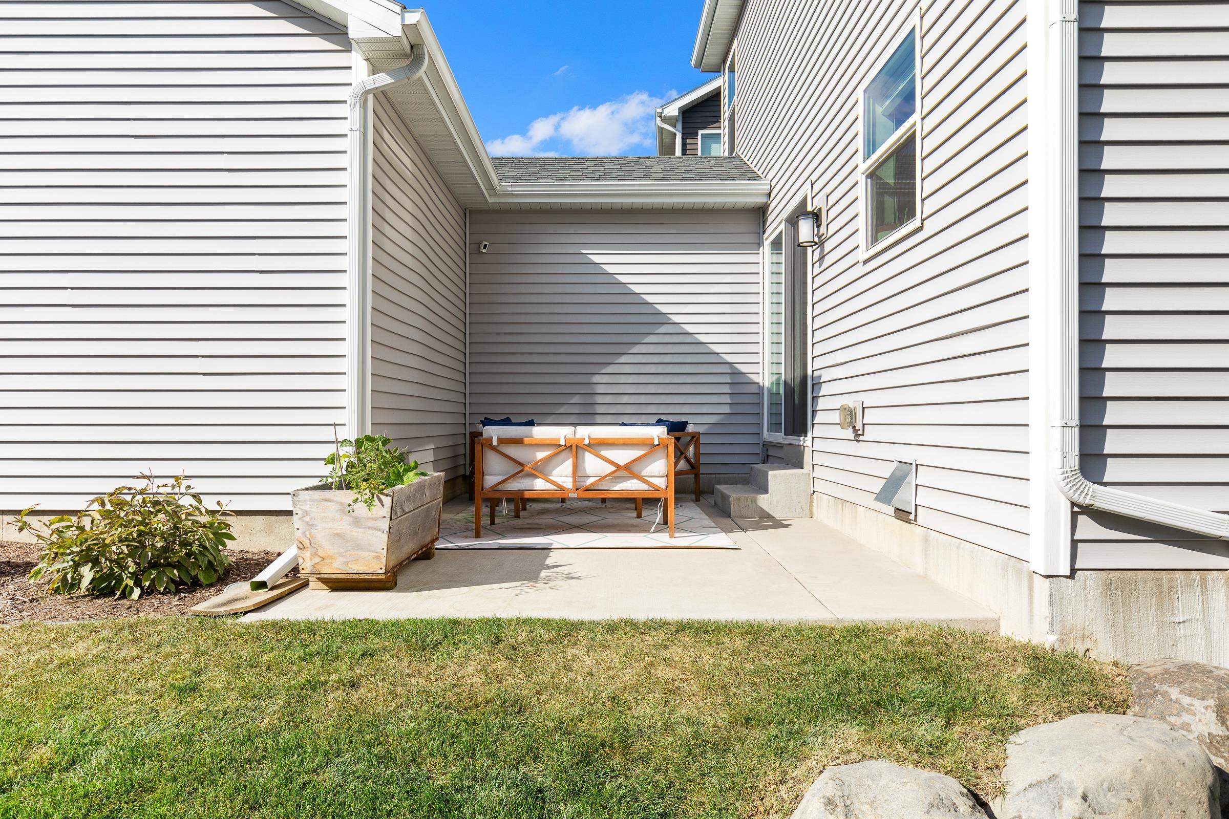 712 Sugar Maple Lane