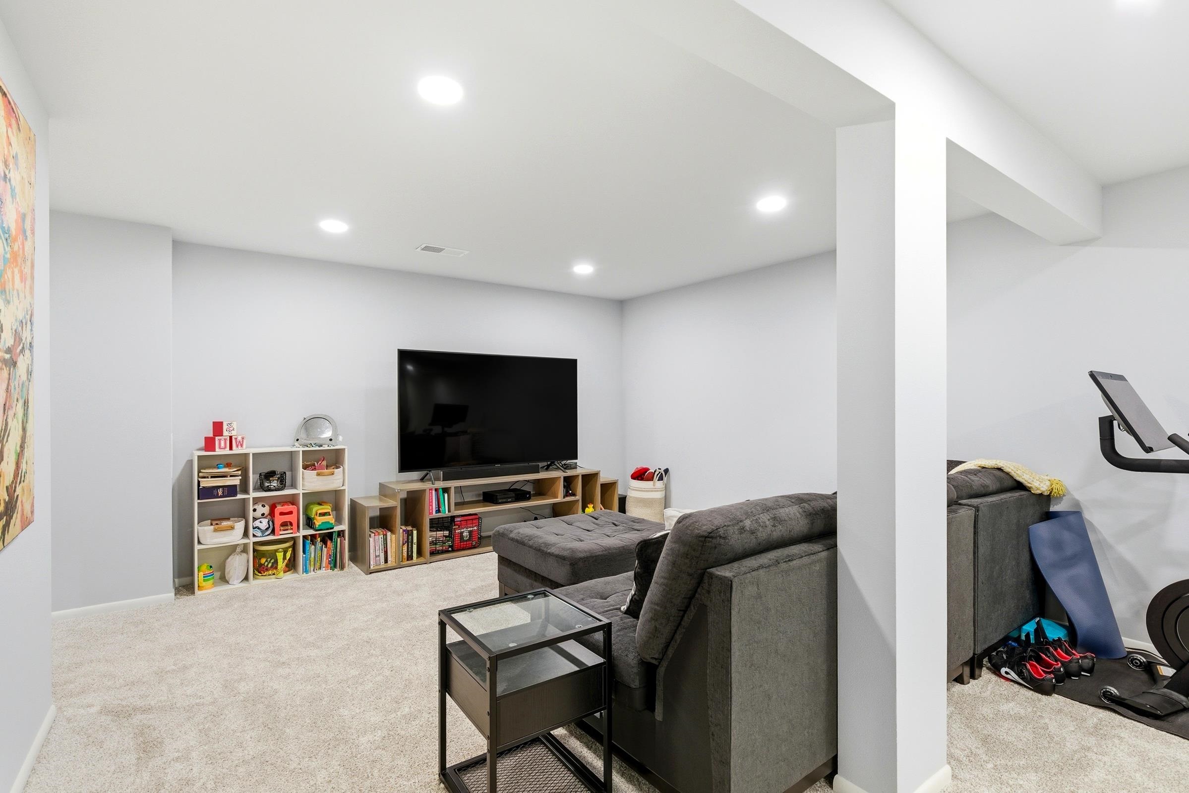 712 Sugar Maple Lane