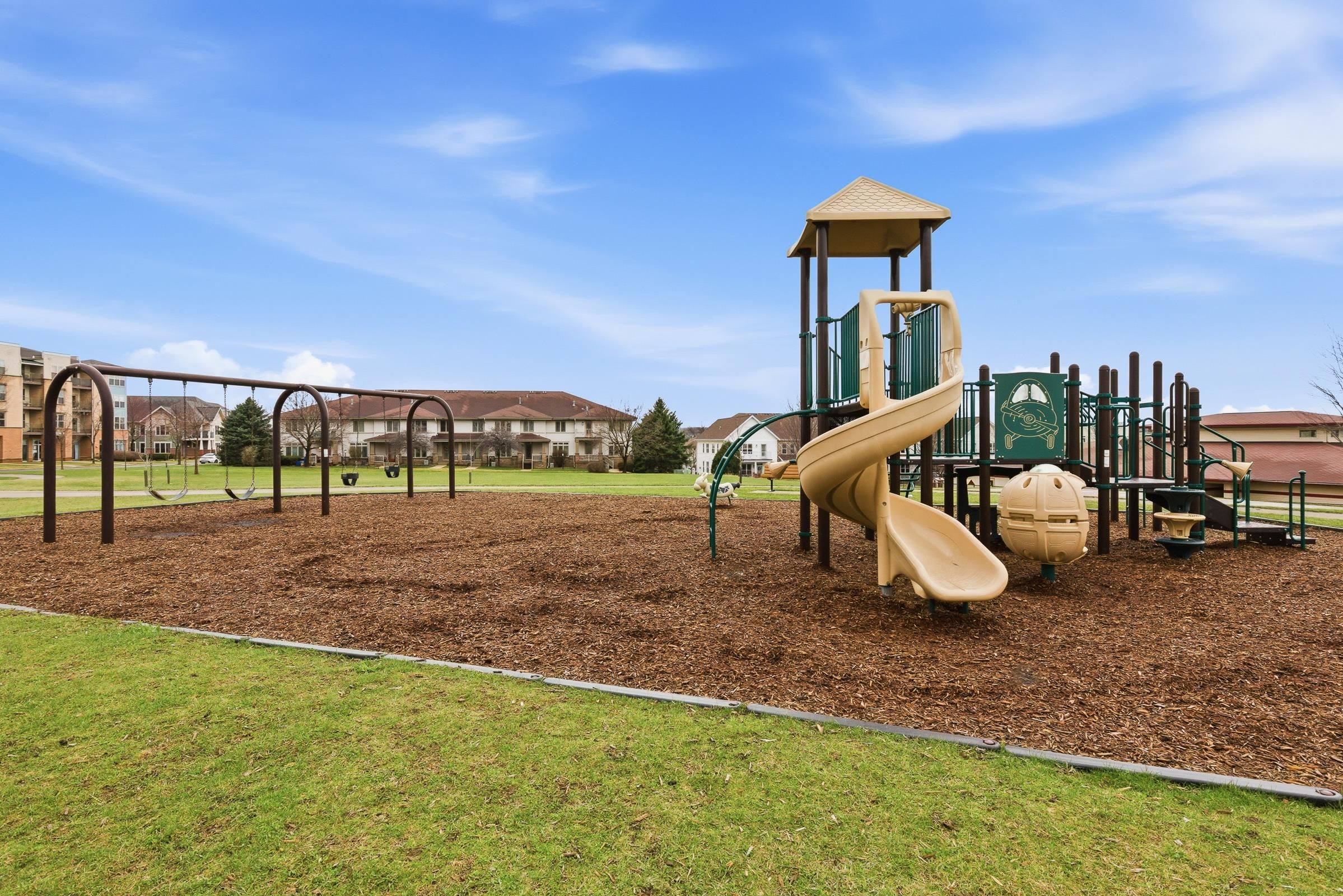 8275 Starr Grass Drive