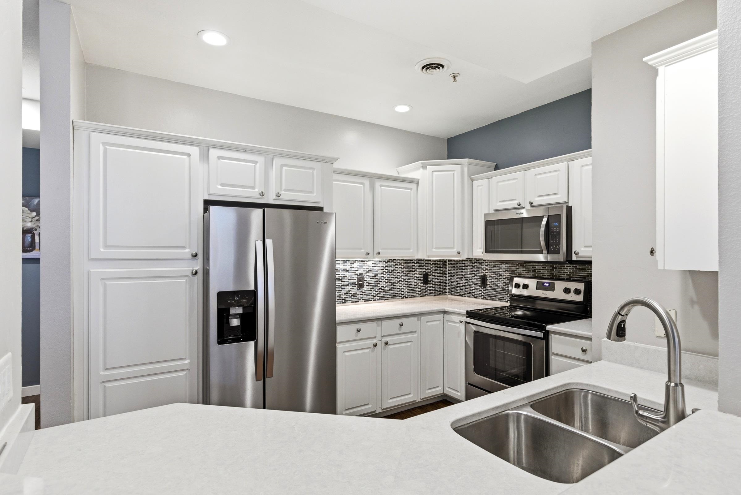 8275 Starr Grass Drive