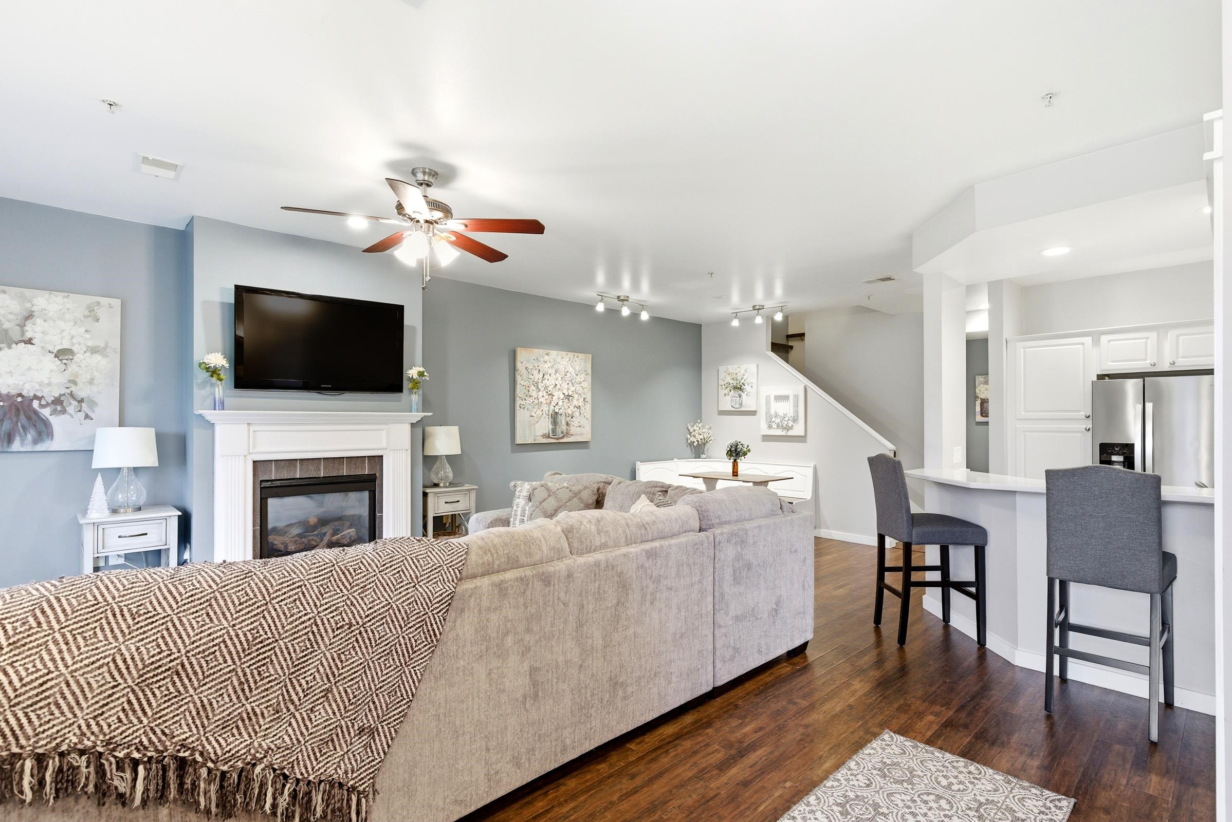 8275 Starr Grass Drive