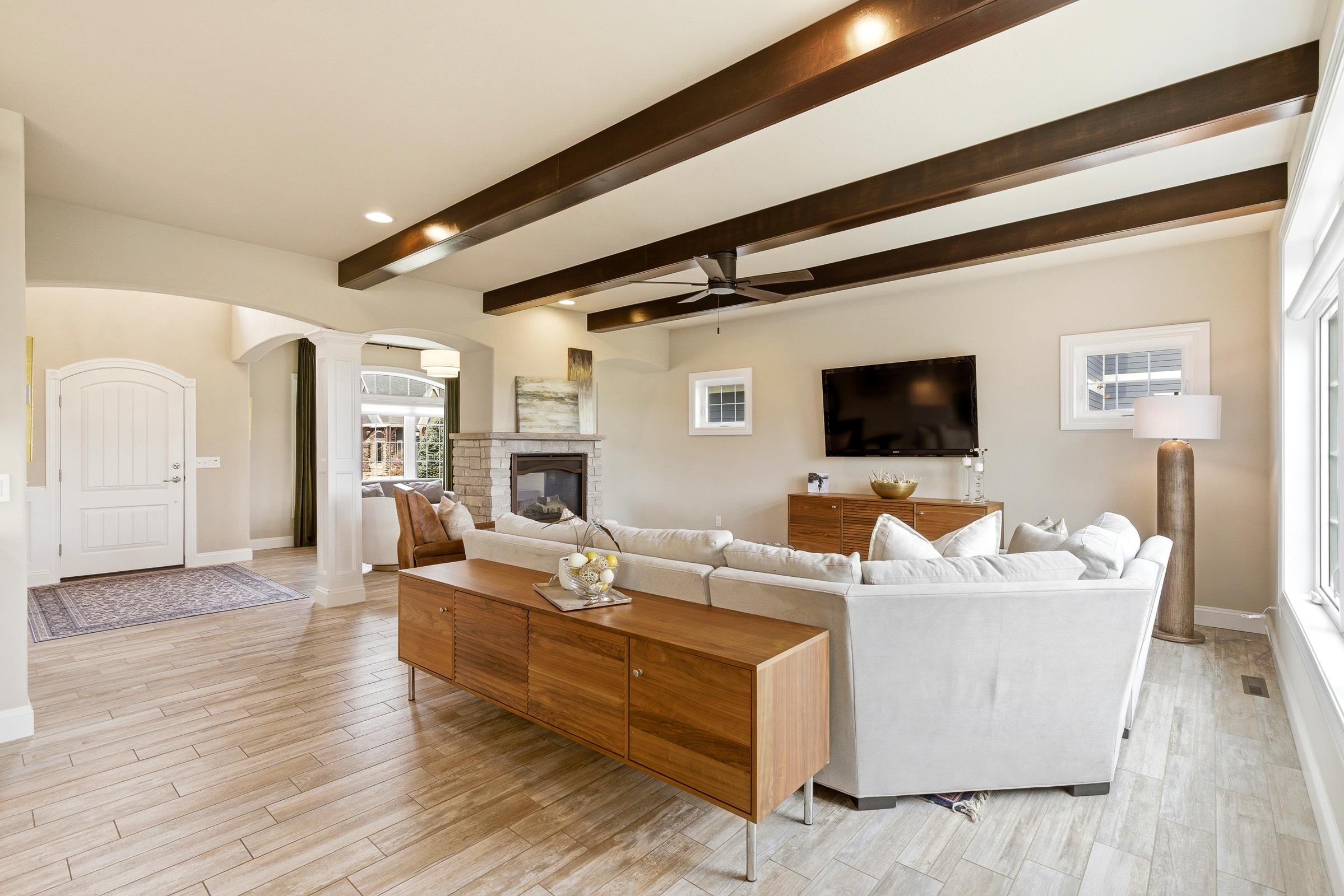 2505 Genevieve Way