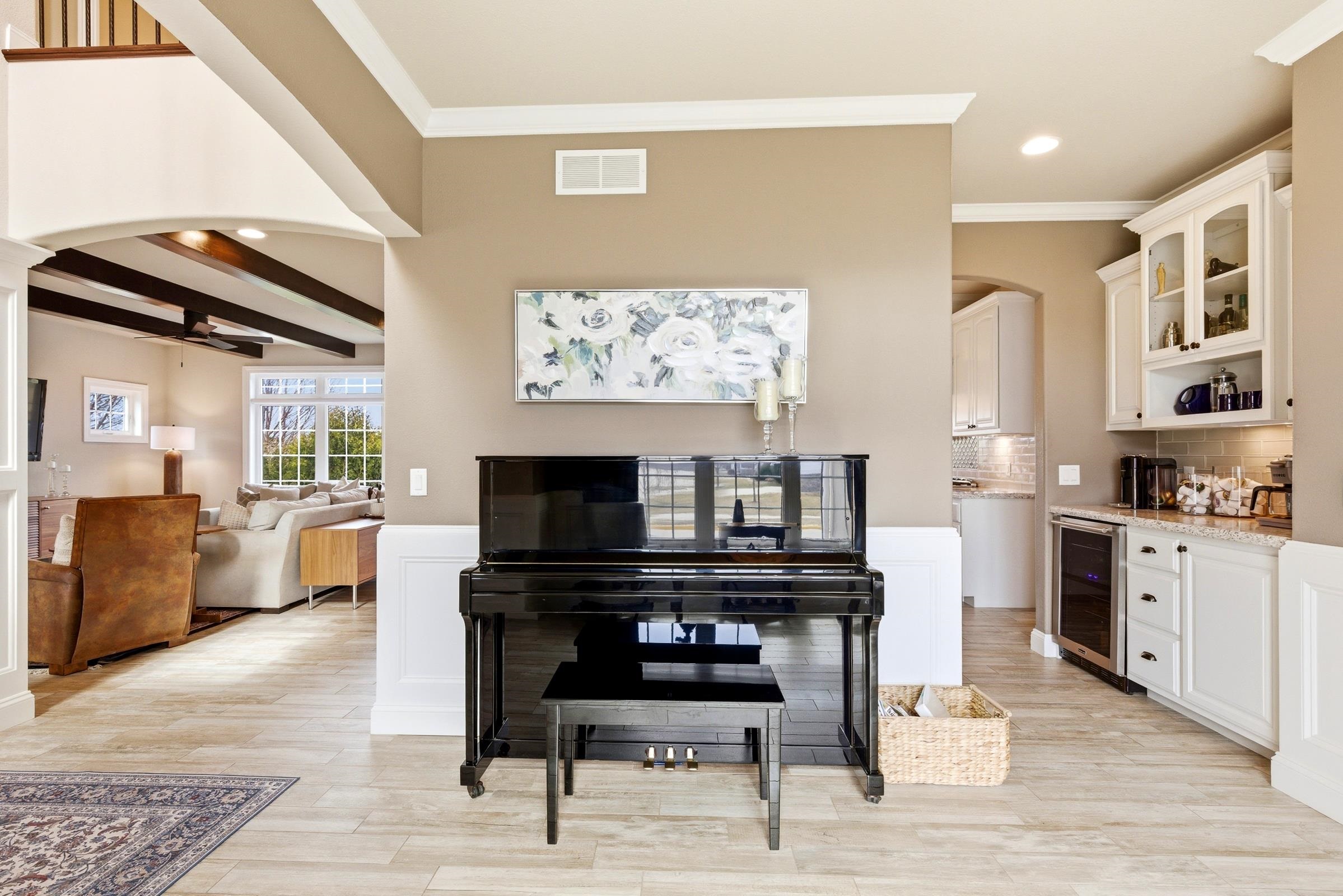 2505 Genevieve Way