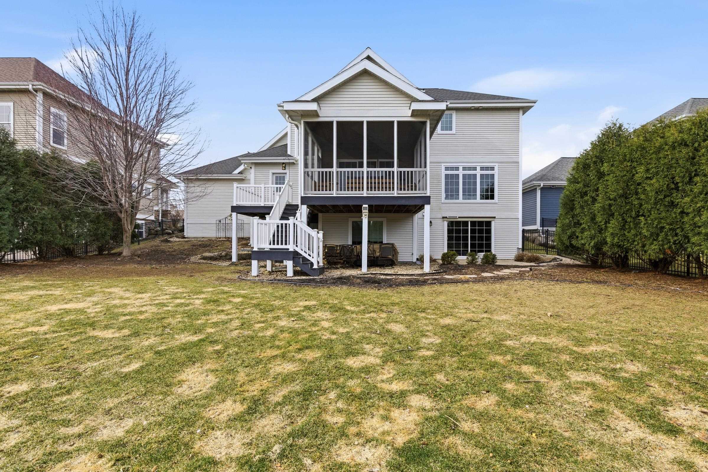 2505 Genevieve Way