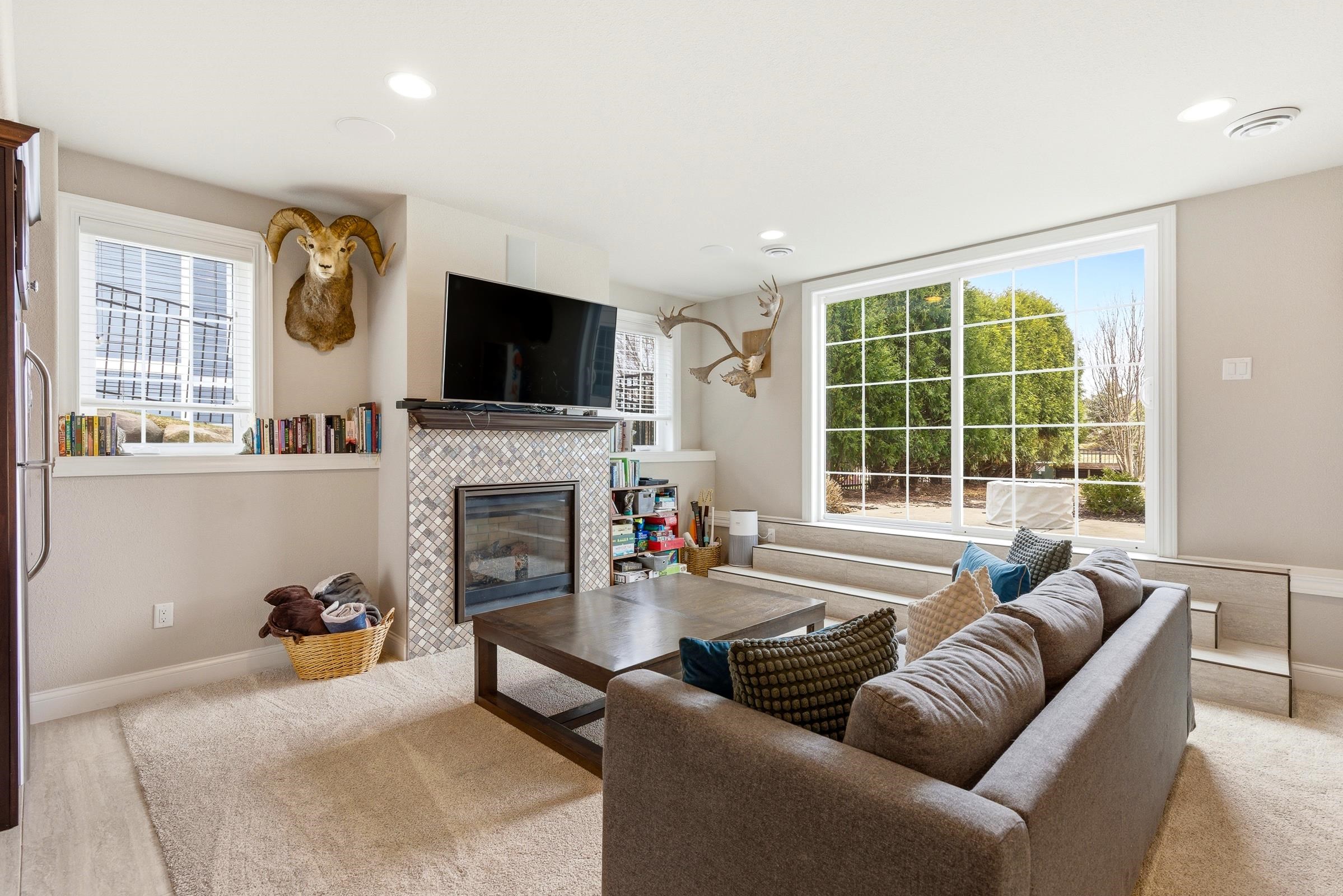2505 Genevieve Way
