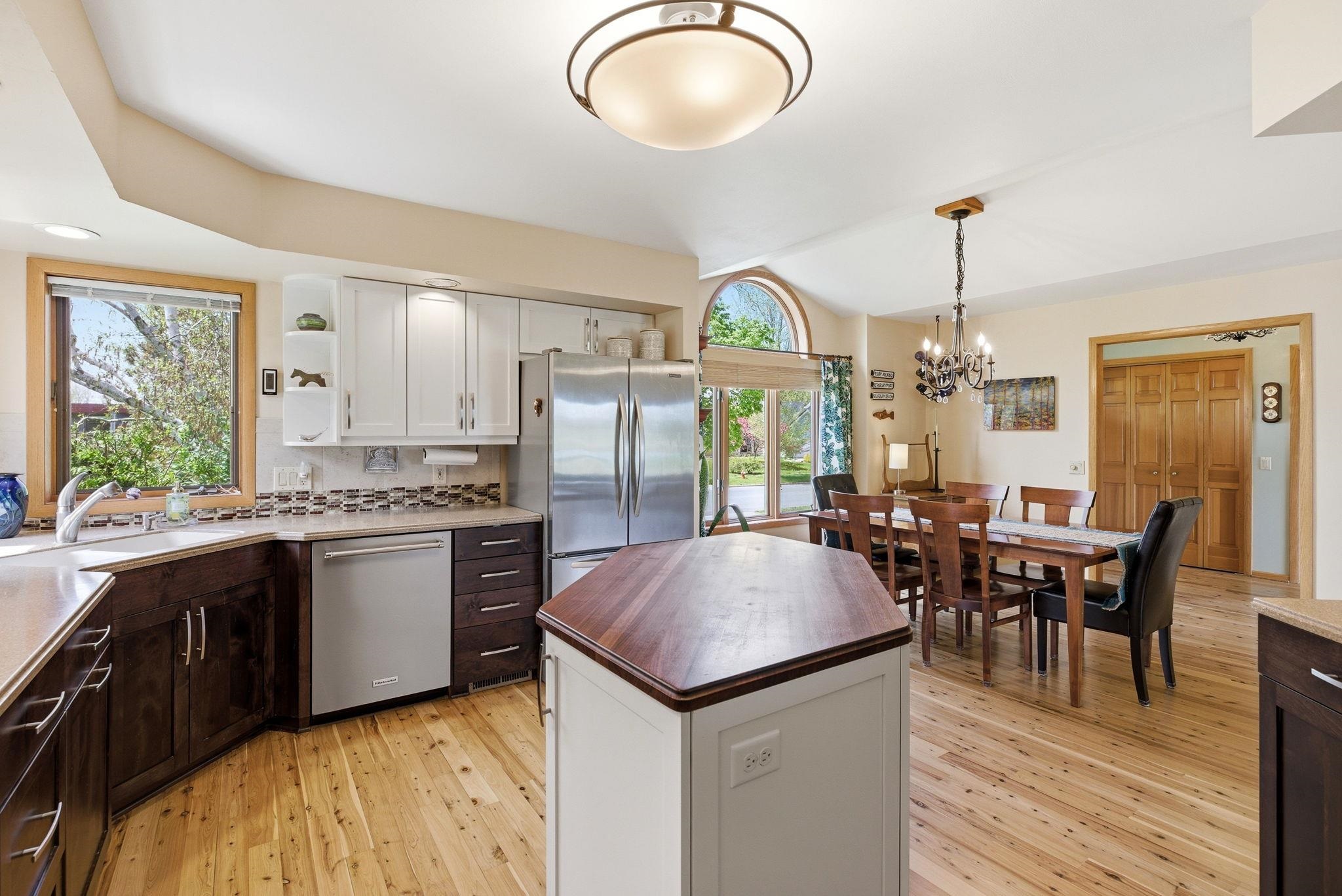 5213 Comanche Way