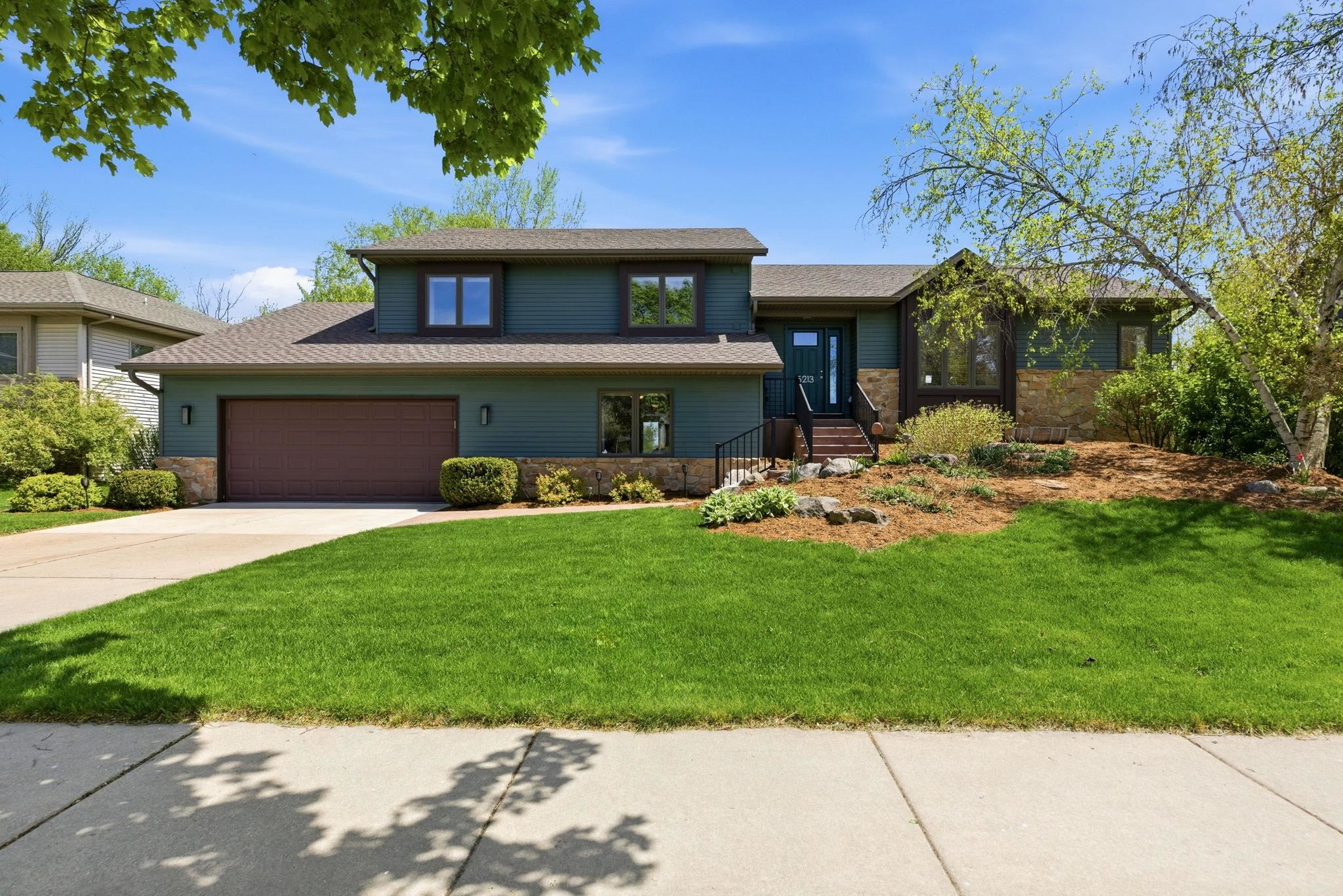 5213 Comanche Way
