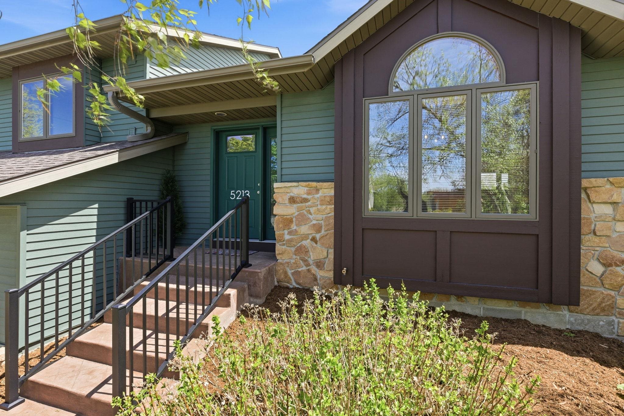 5213 Comanche Way