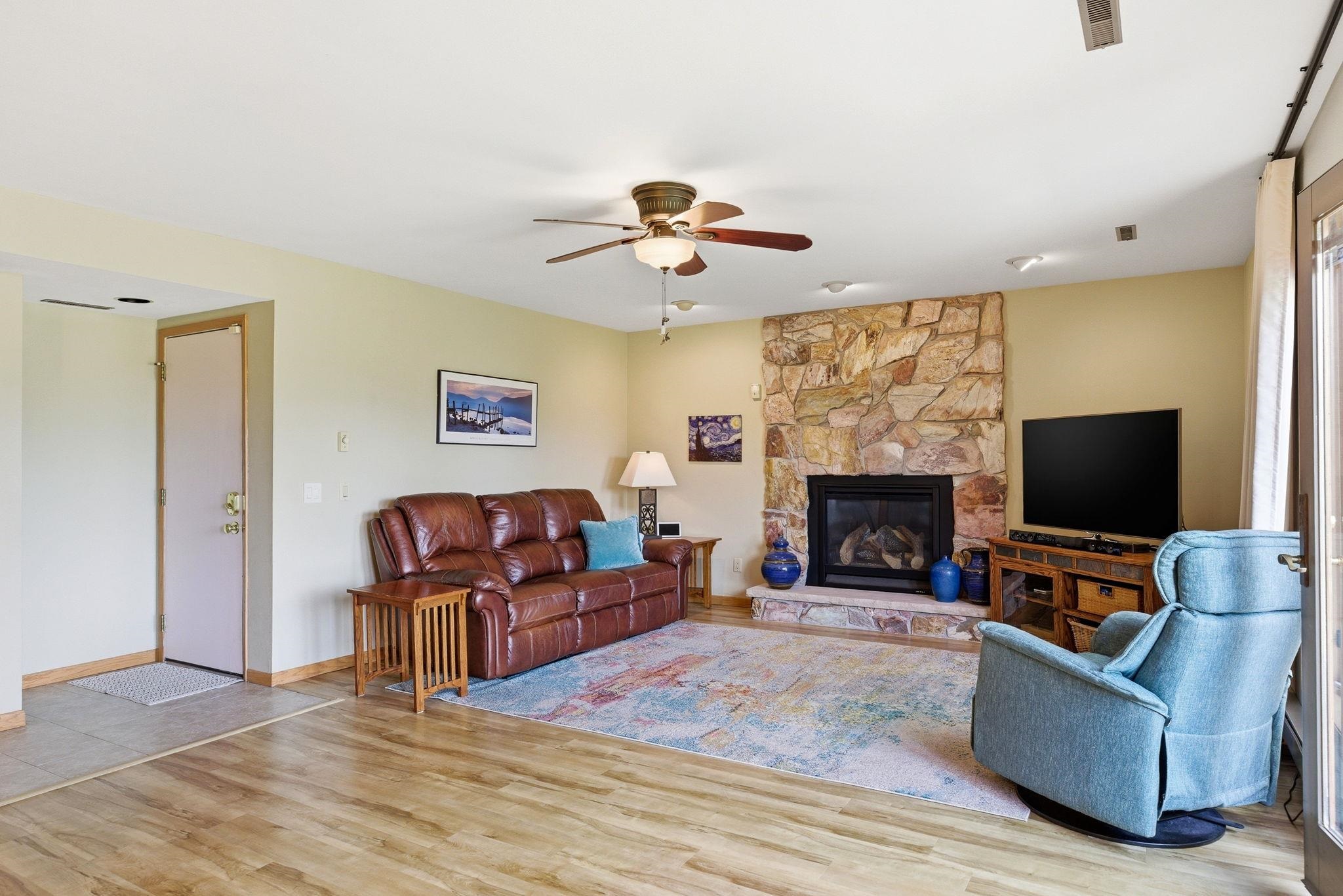 5213 Comanche Way
