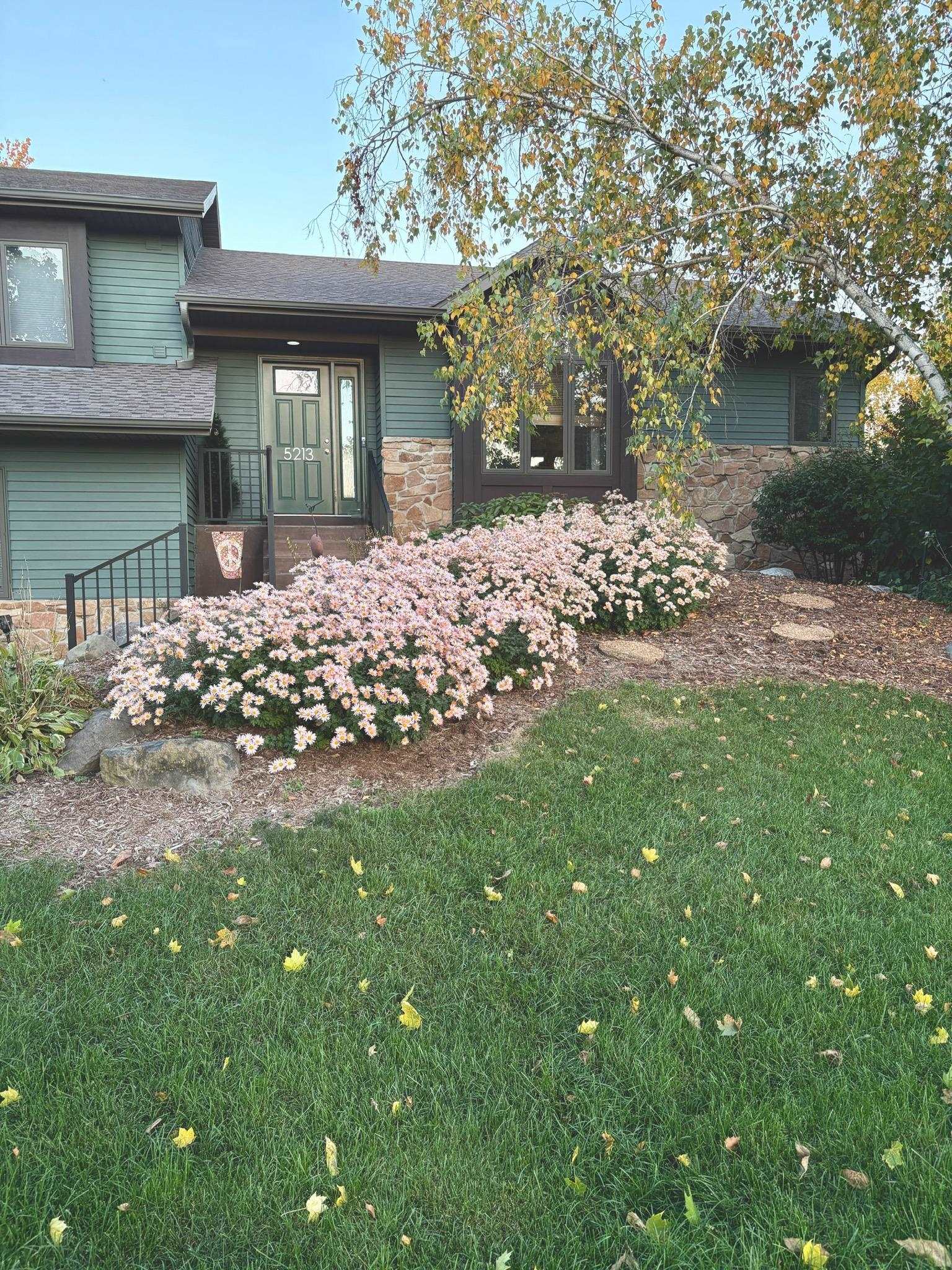 5213 Comanche Way
