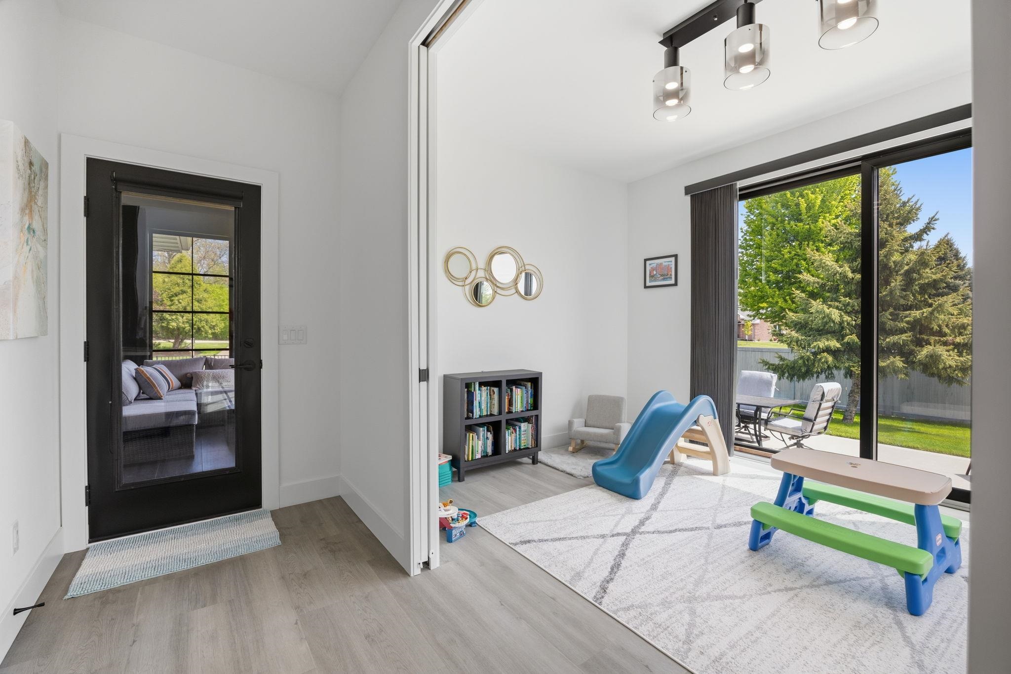 347 Fairway Circle