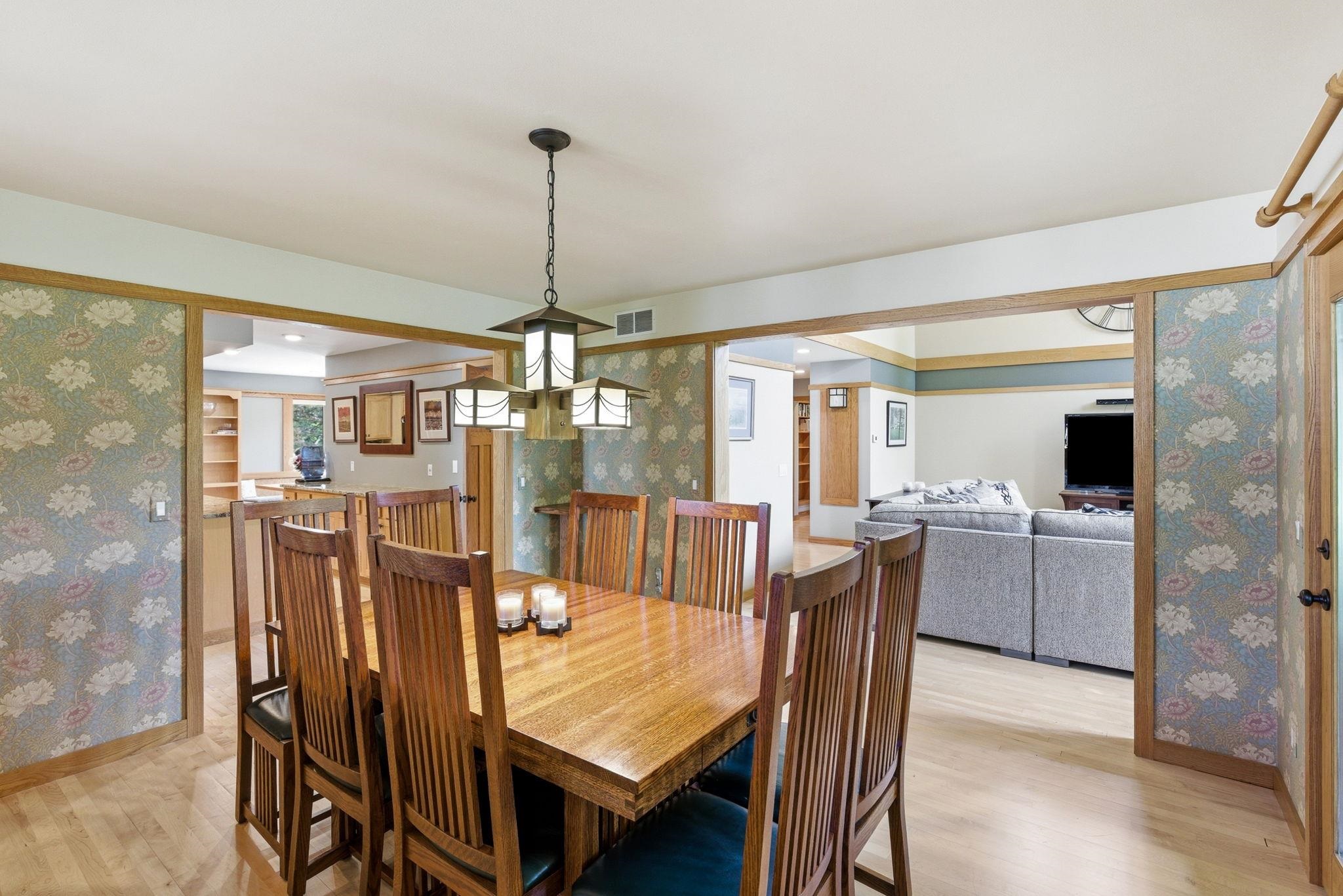 8901 Timber Wolf Trail